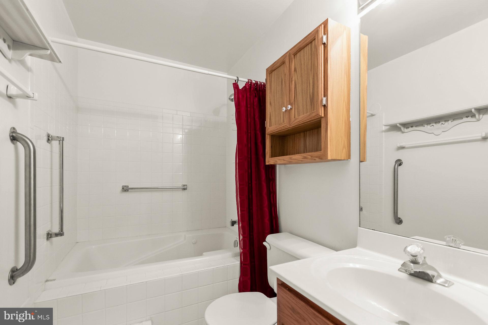 WESTLAKE - Residential