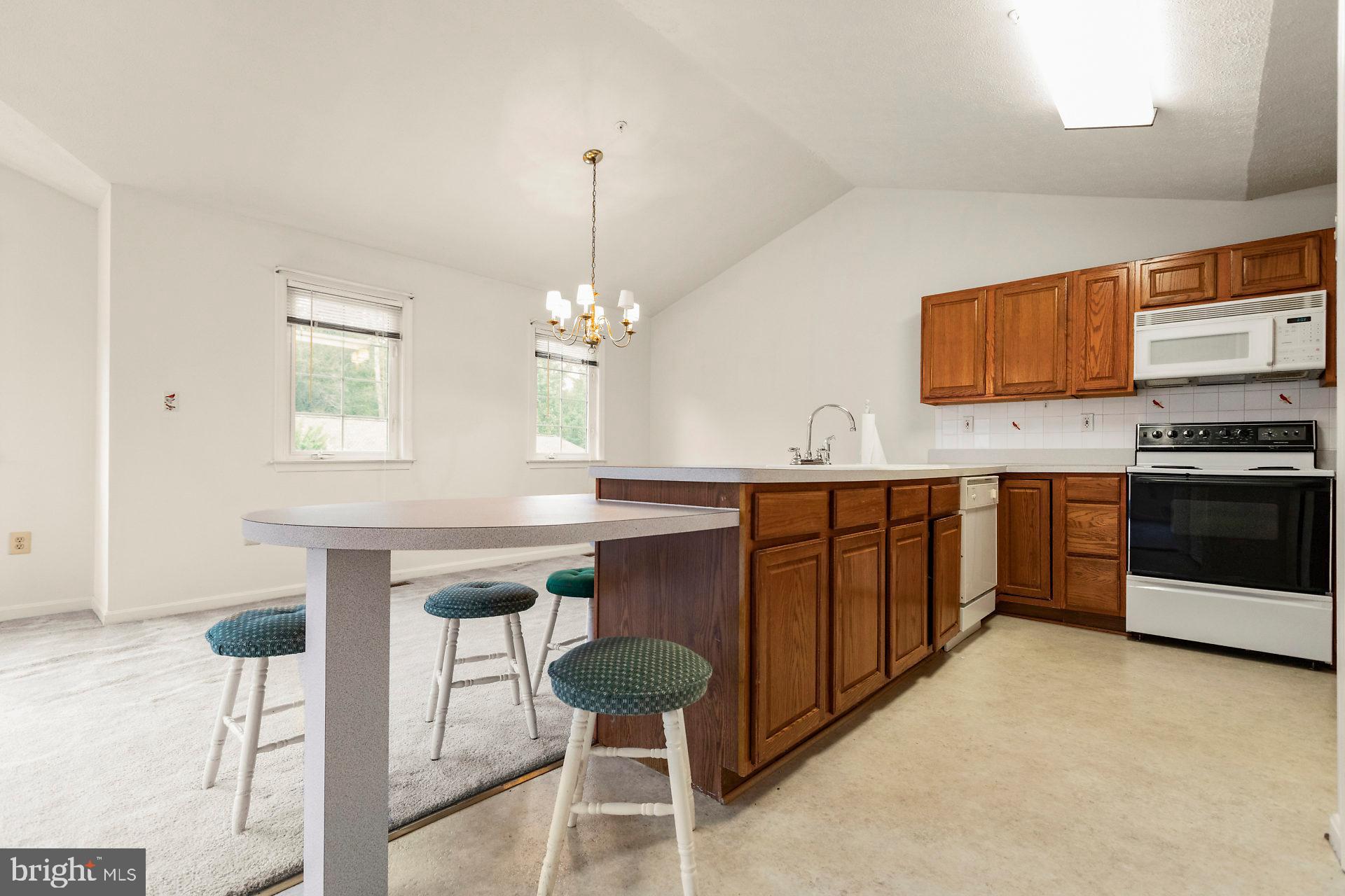 WESTLAKE - Residential