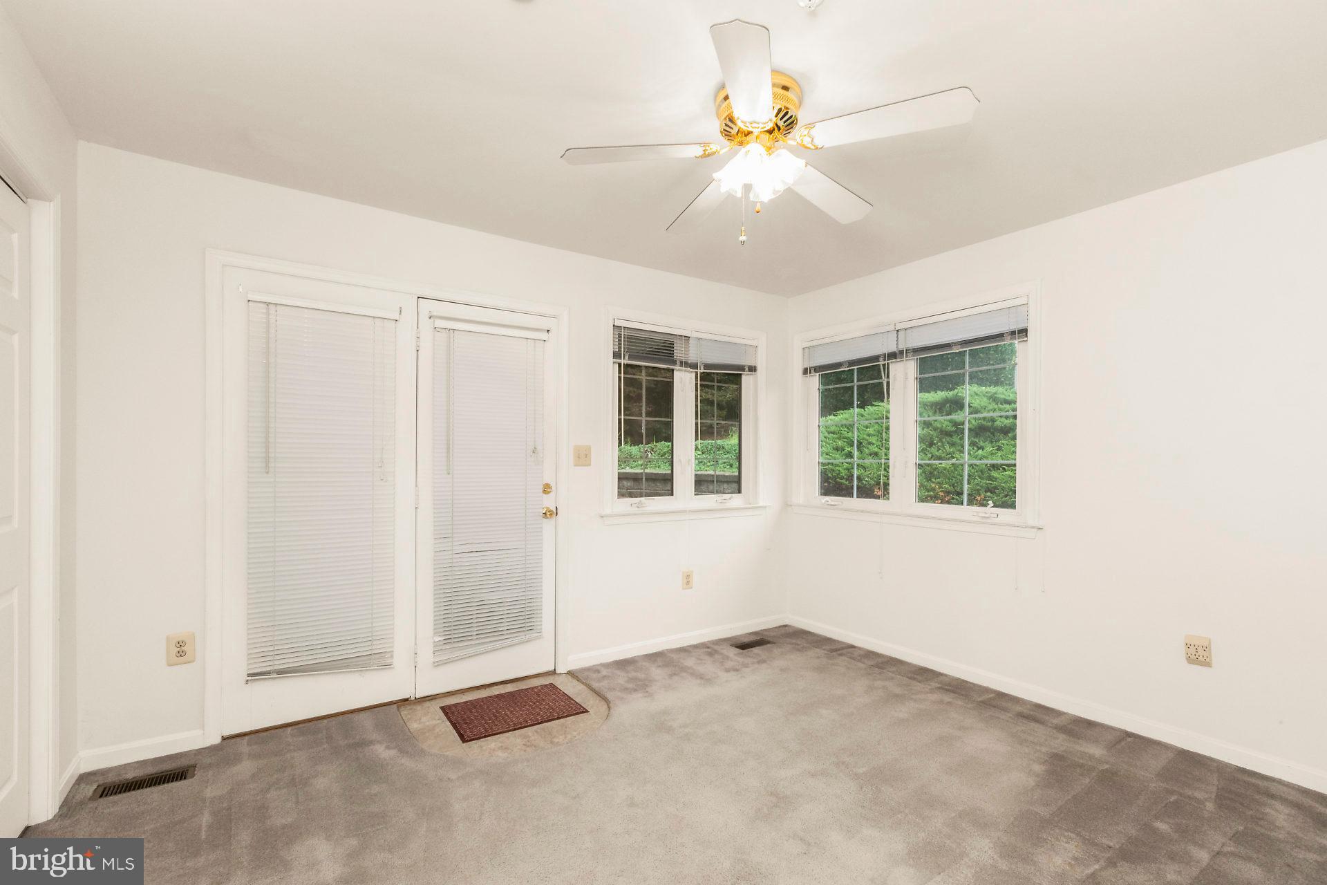 WESTLAKE - Residential