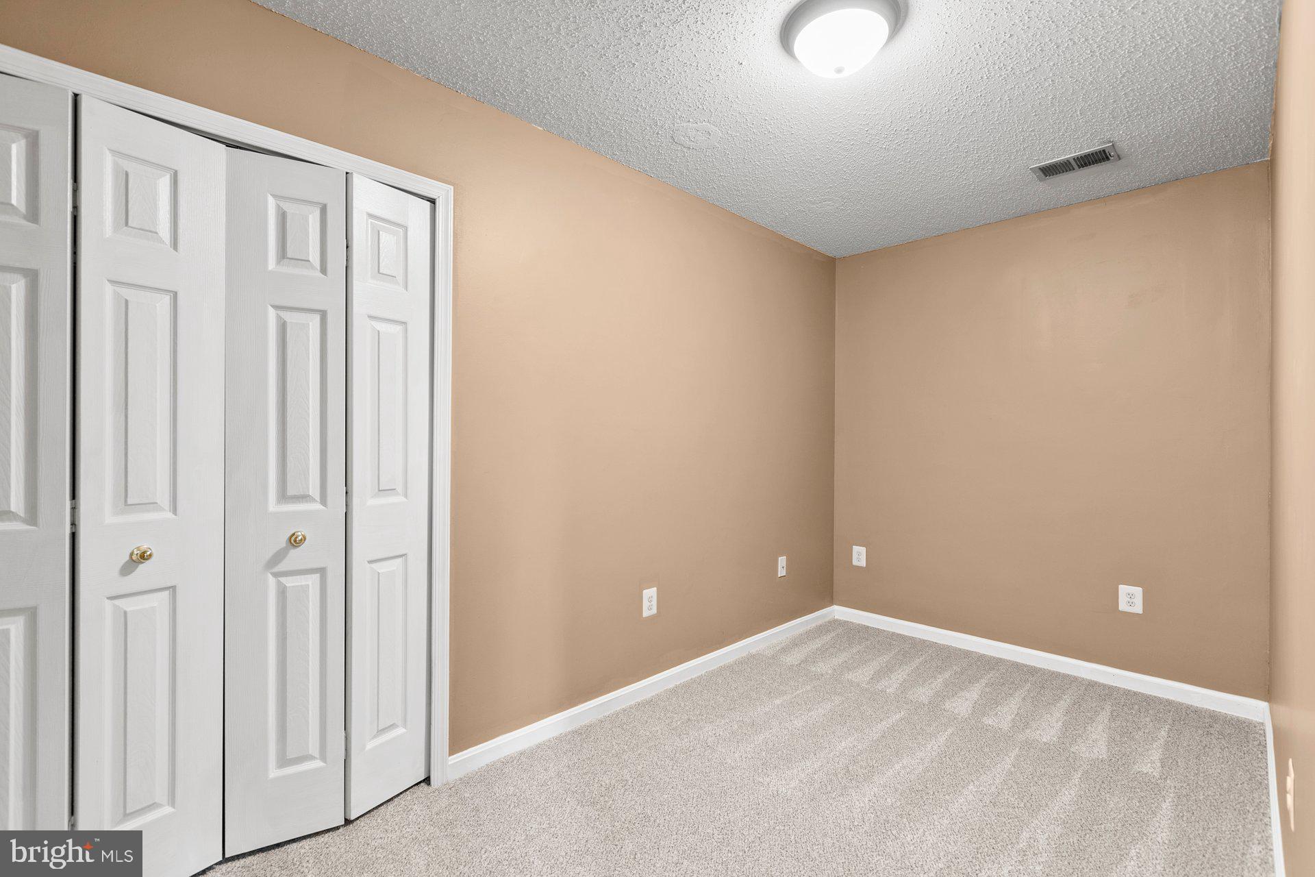 SUN VALLEY ESTATES - Residential