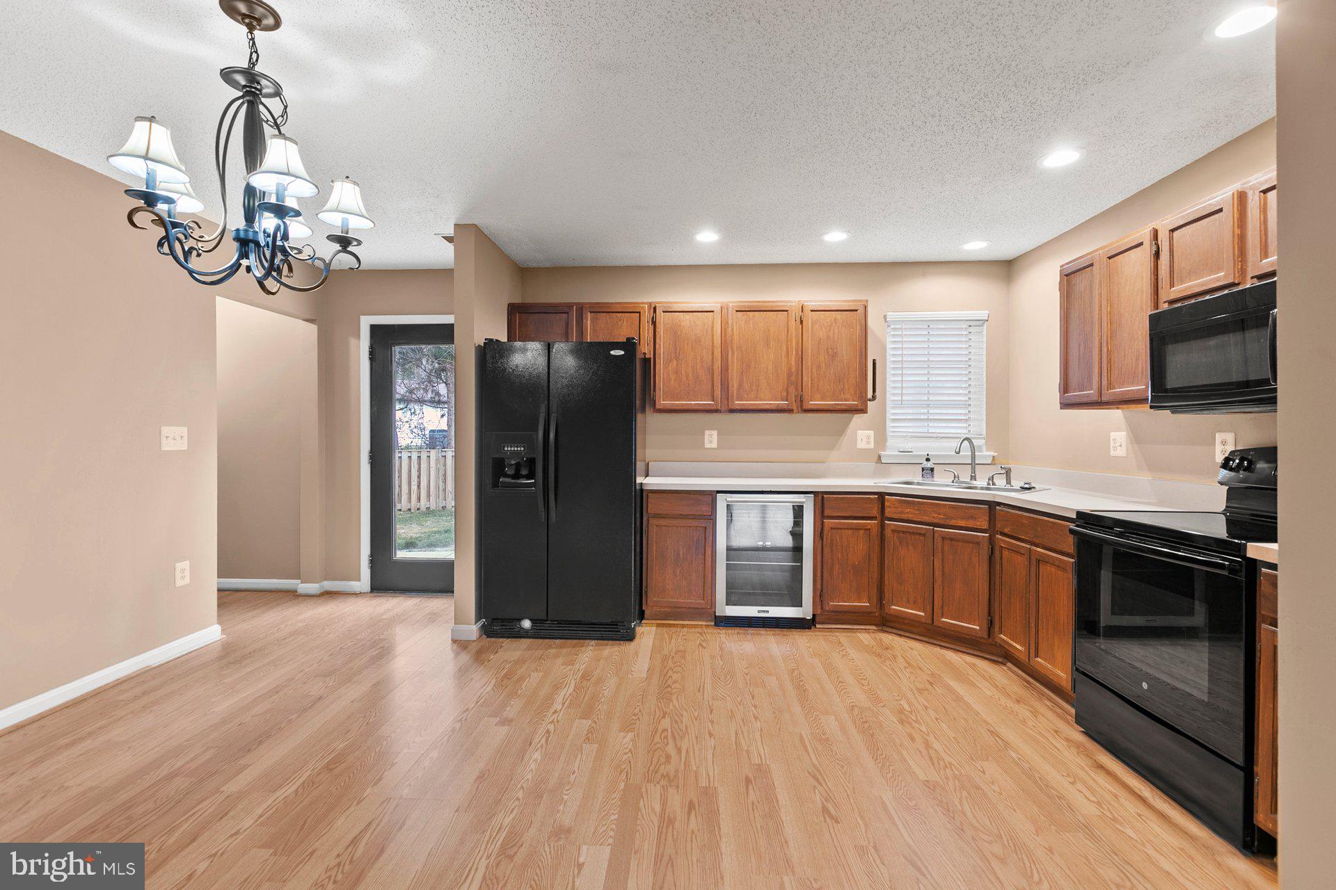 SUN VALLEY ESTATES - Residential