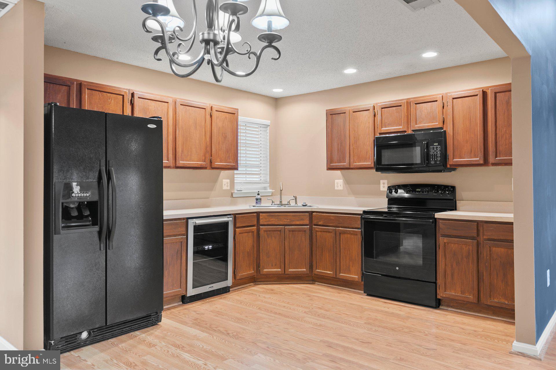 SUN VALLEY ESTATES - Residential