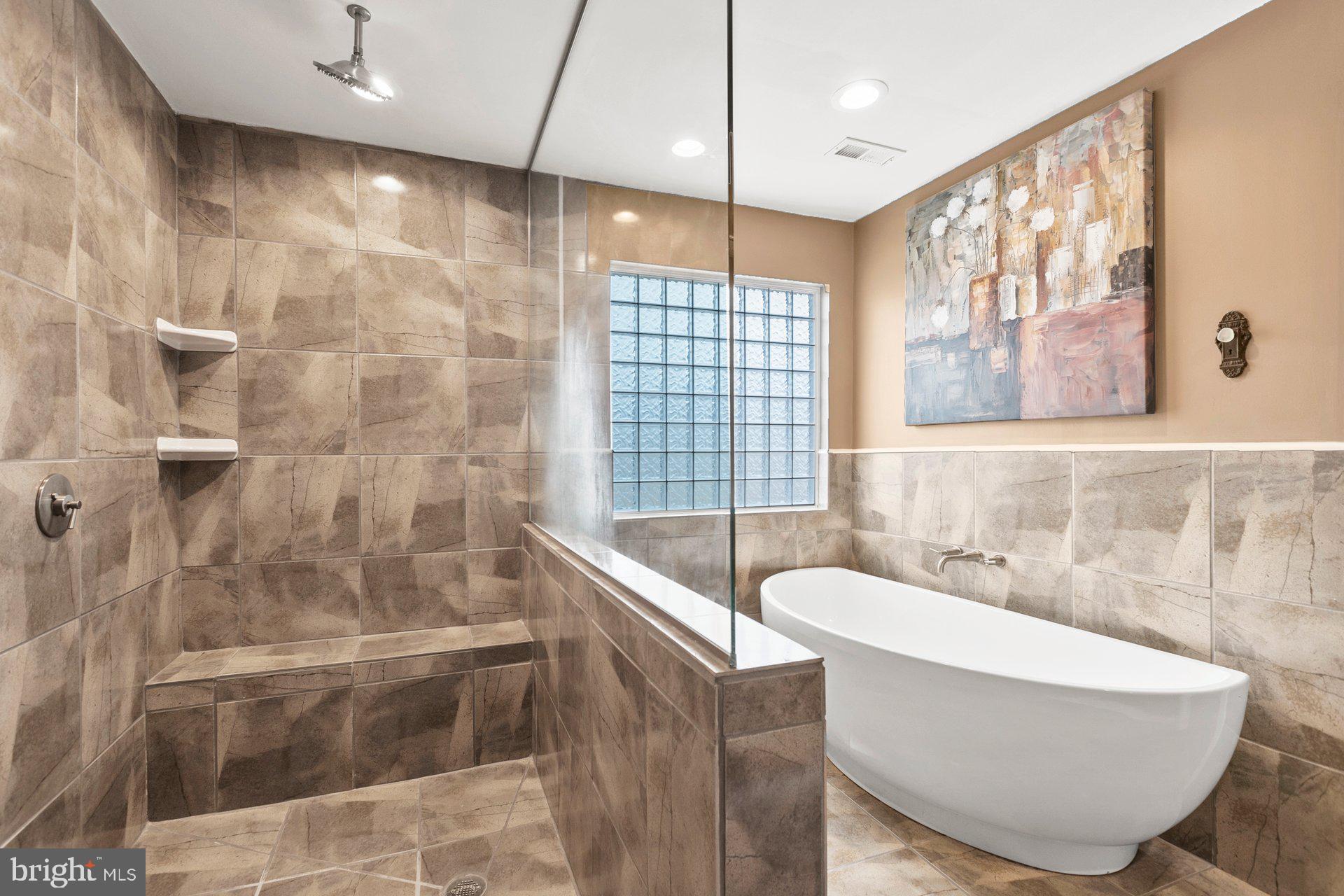 SUN VALLEY ESTATES - Residential