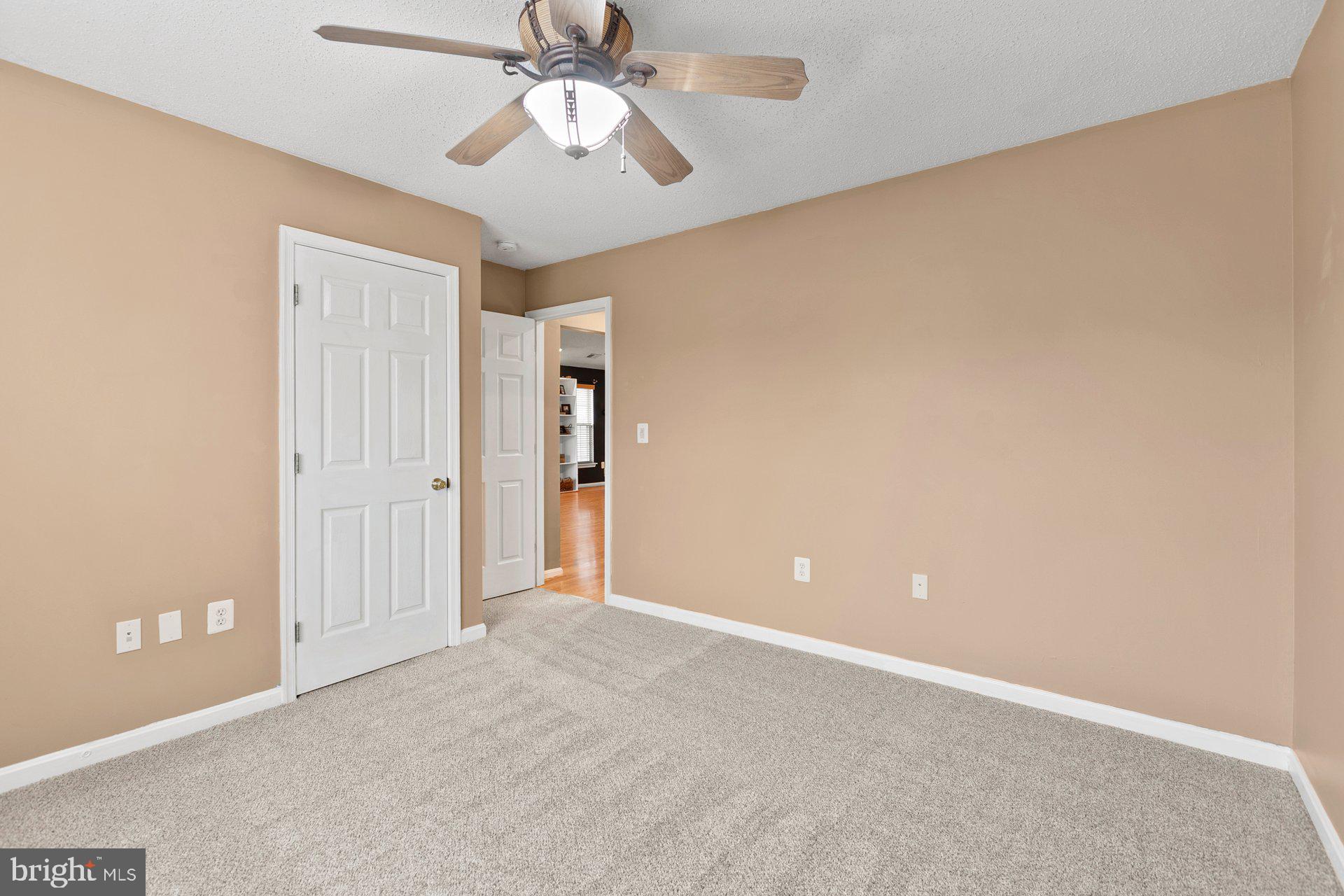 SUN VALLEY ESTATES - Residential