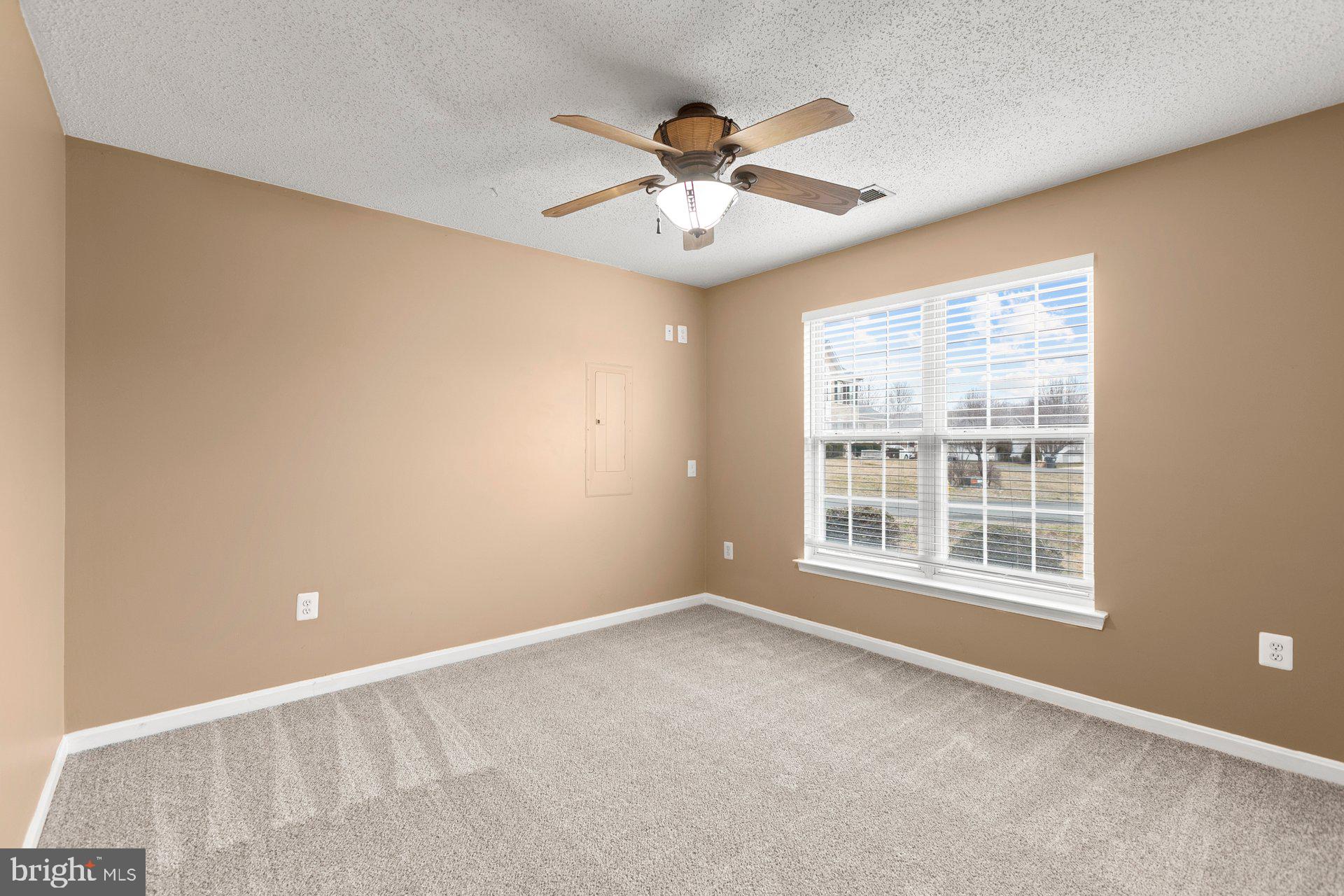 SUN VALLEY ESTATES - Residential