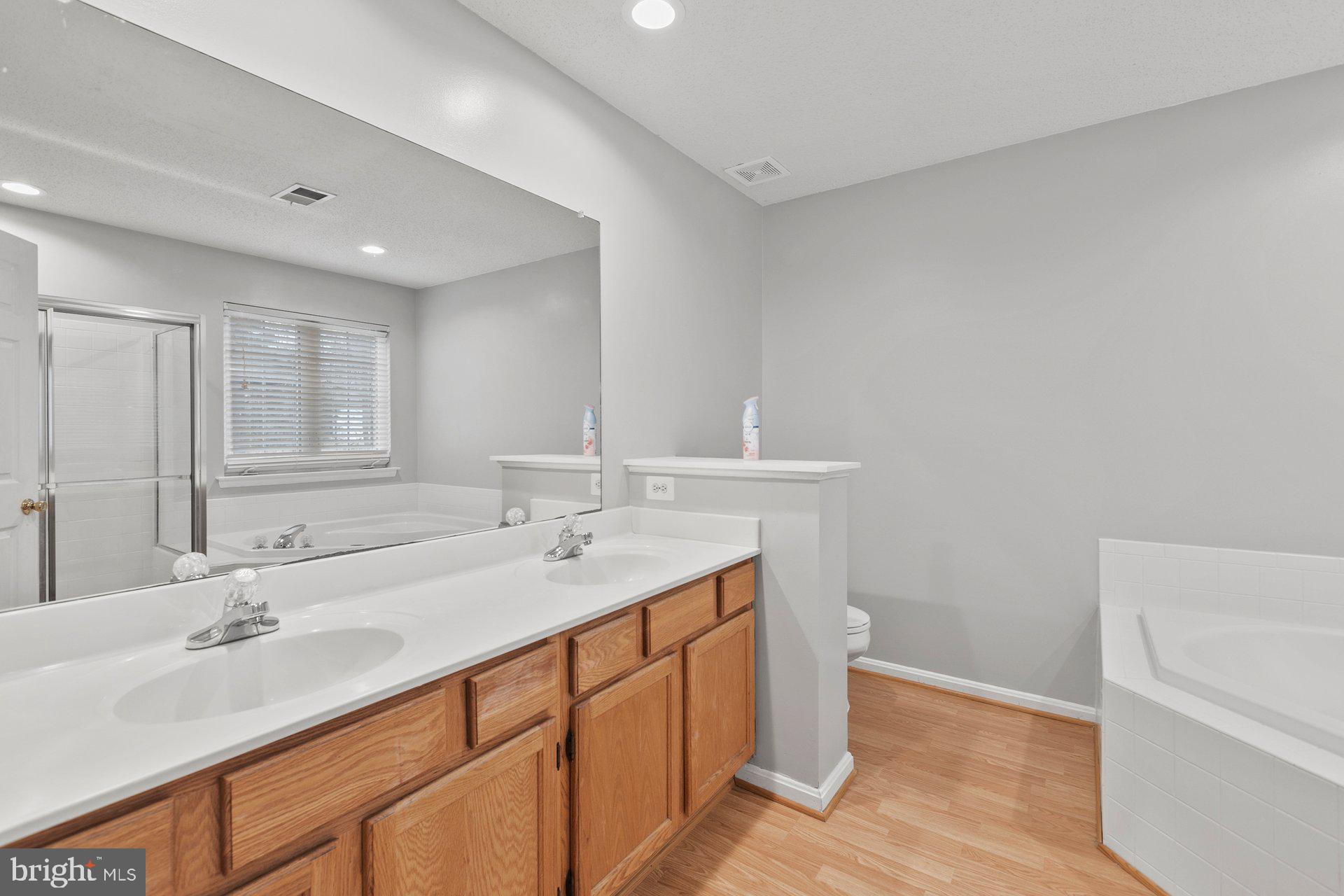 SUN VALLEY ESTATES - Residential