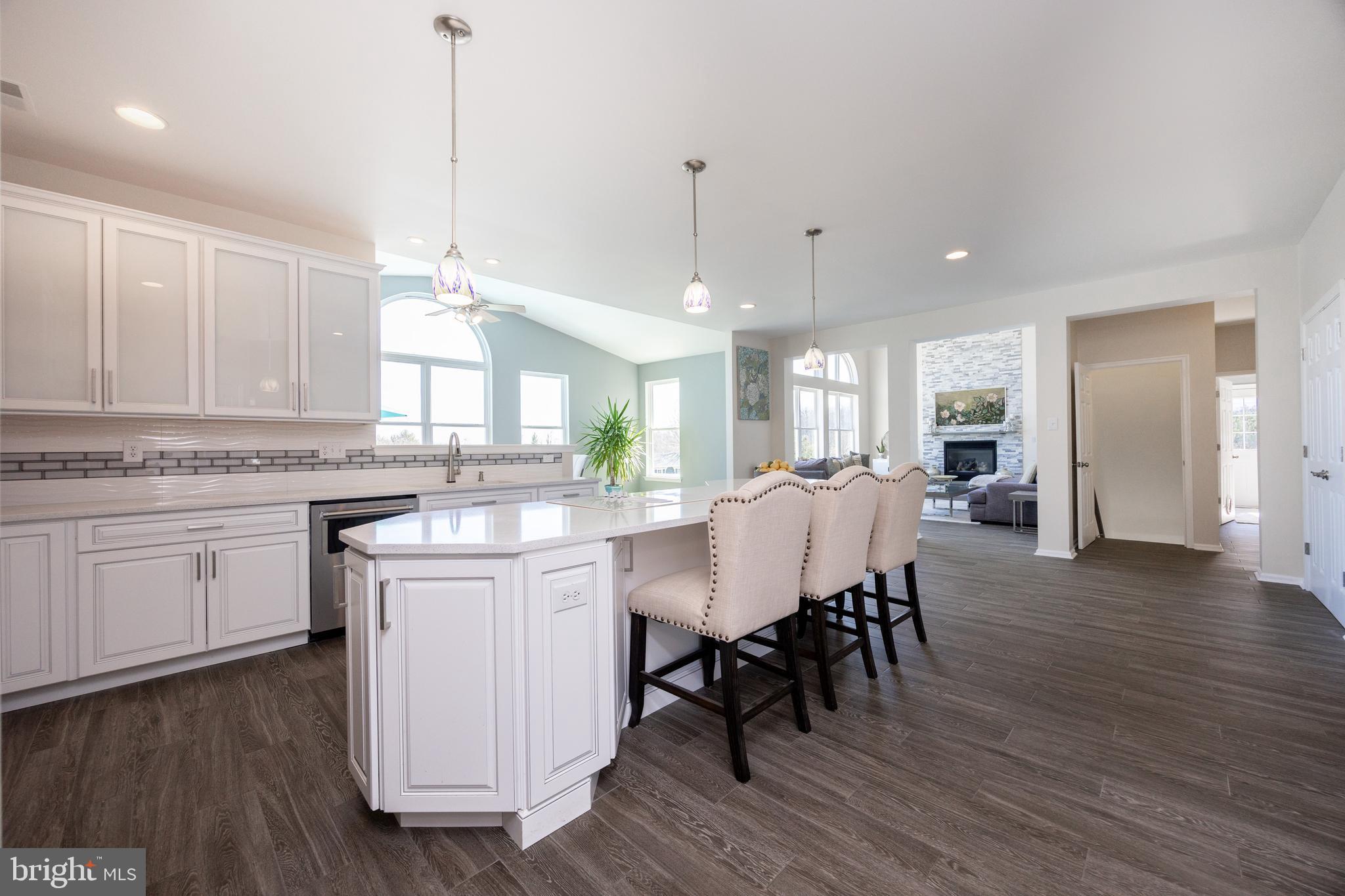 COVENTRY LAKE ESTS - Residential