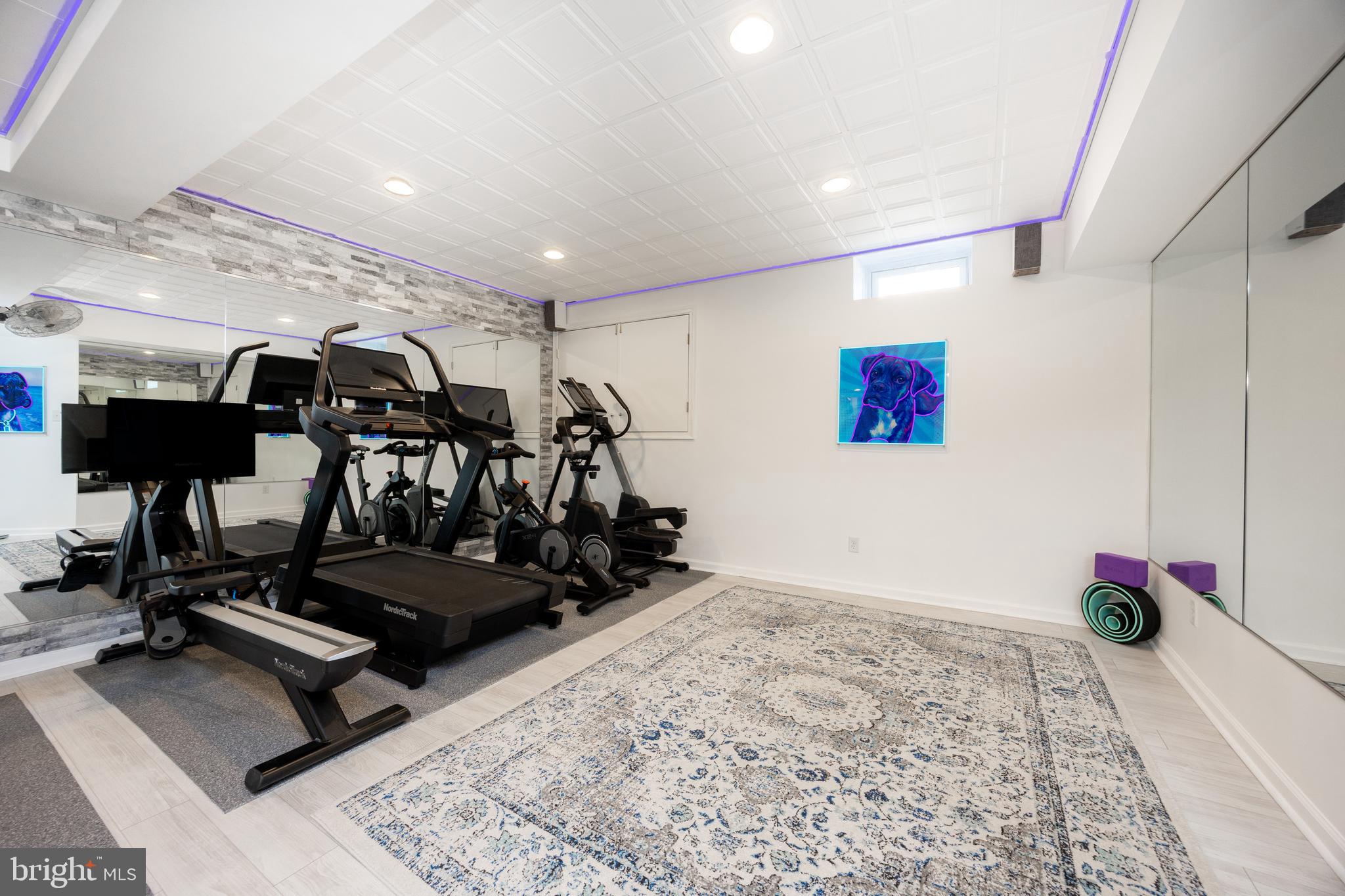 COVENTRY LAKE ESTS - Residential