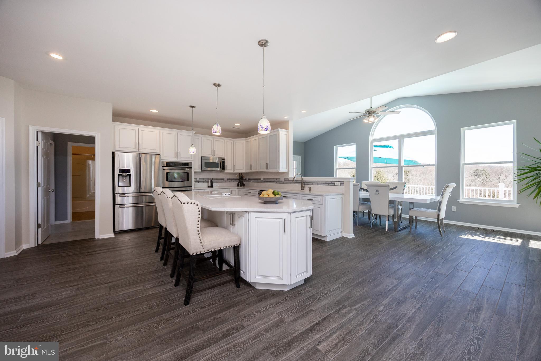 COVENTRY LAKE ESTS - Residential