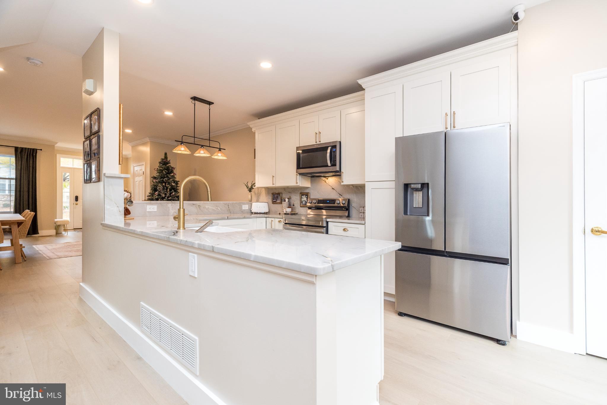 HAMPTON GREEN - Residential