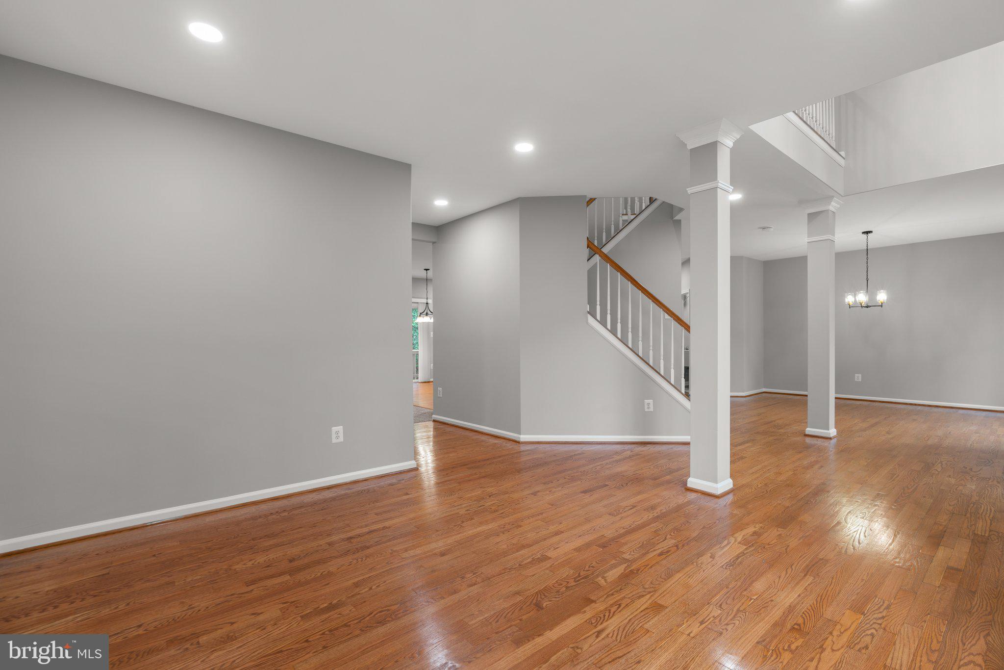 THE VISTAS AT WOODCLIFFE PARK - Residential