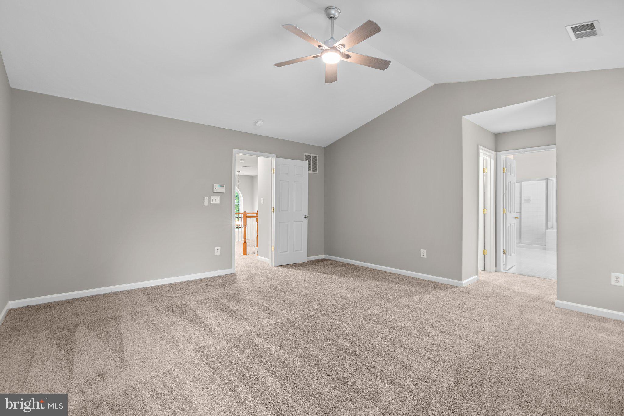 THE VISTAS AT WOODCLIFFE PARK - Residential