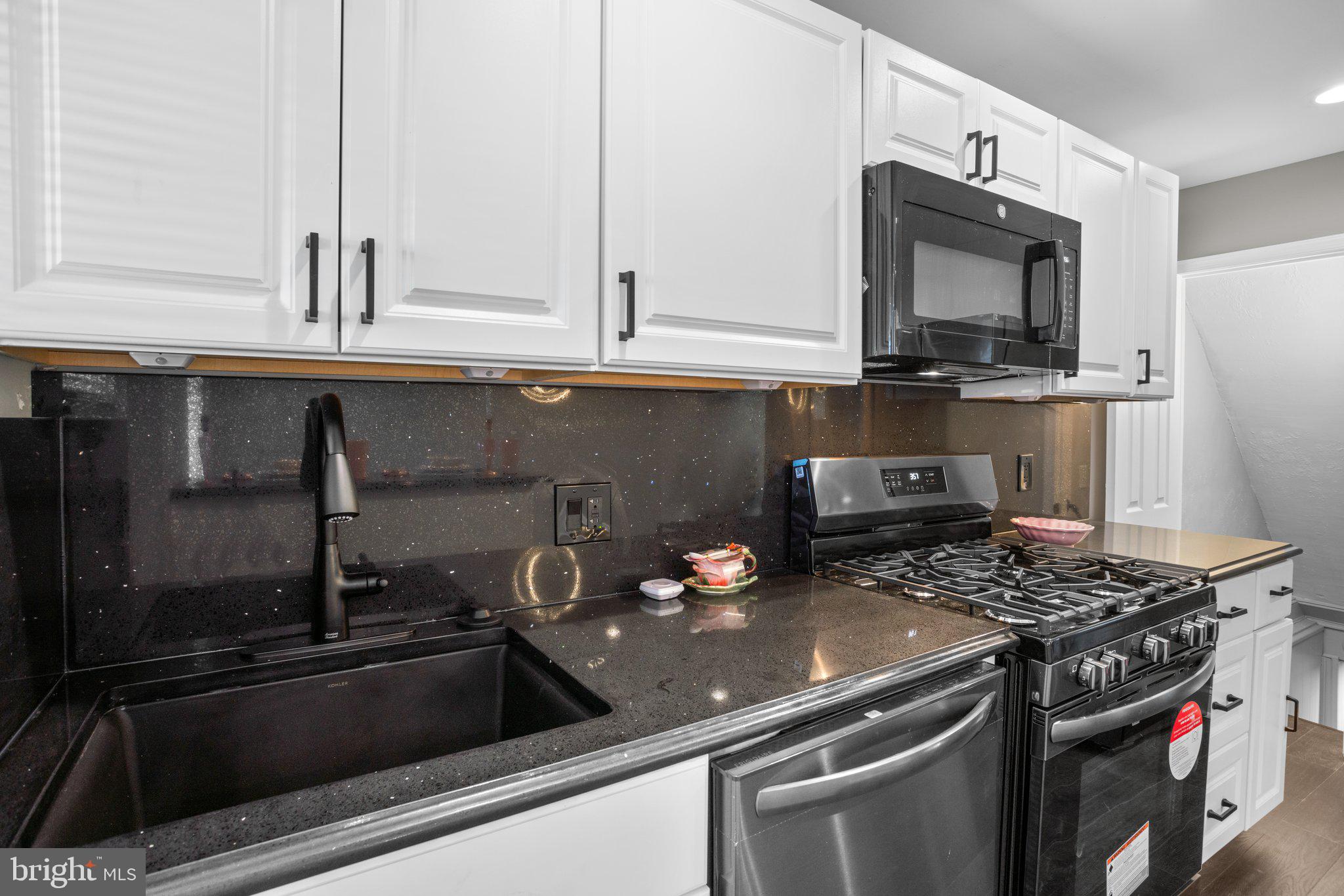 BELAIR-EDISON - Residential Lease
