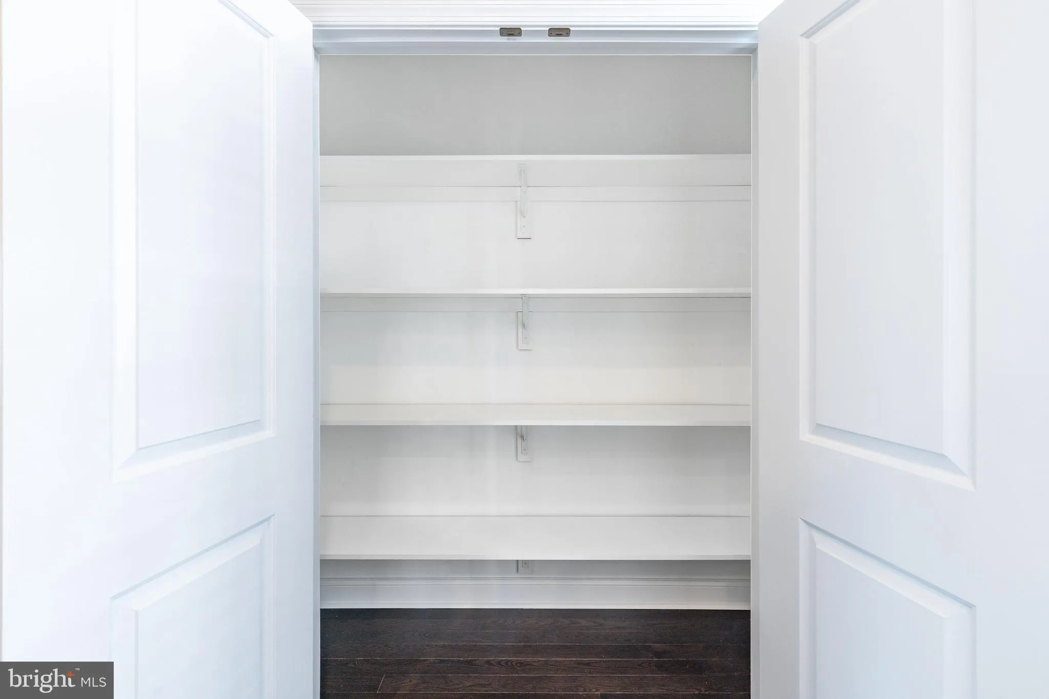 Conshohocken, Pennsylvania 19428, United States, 3 Bedrooms Bedrooms, ,3 BathroomsBathrooms,Residential,Active,93335