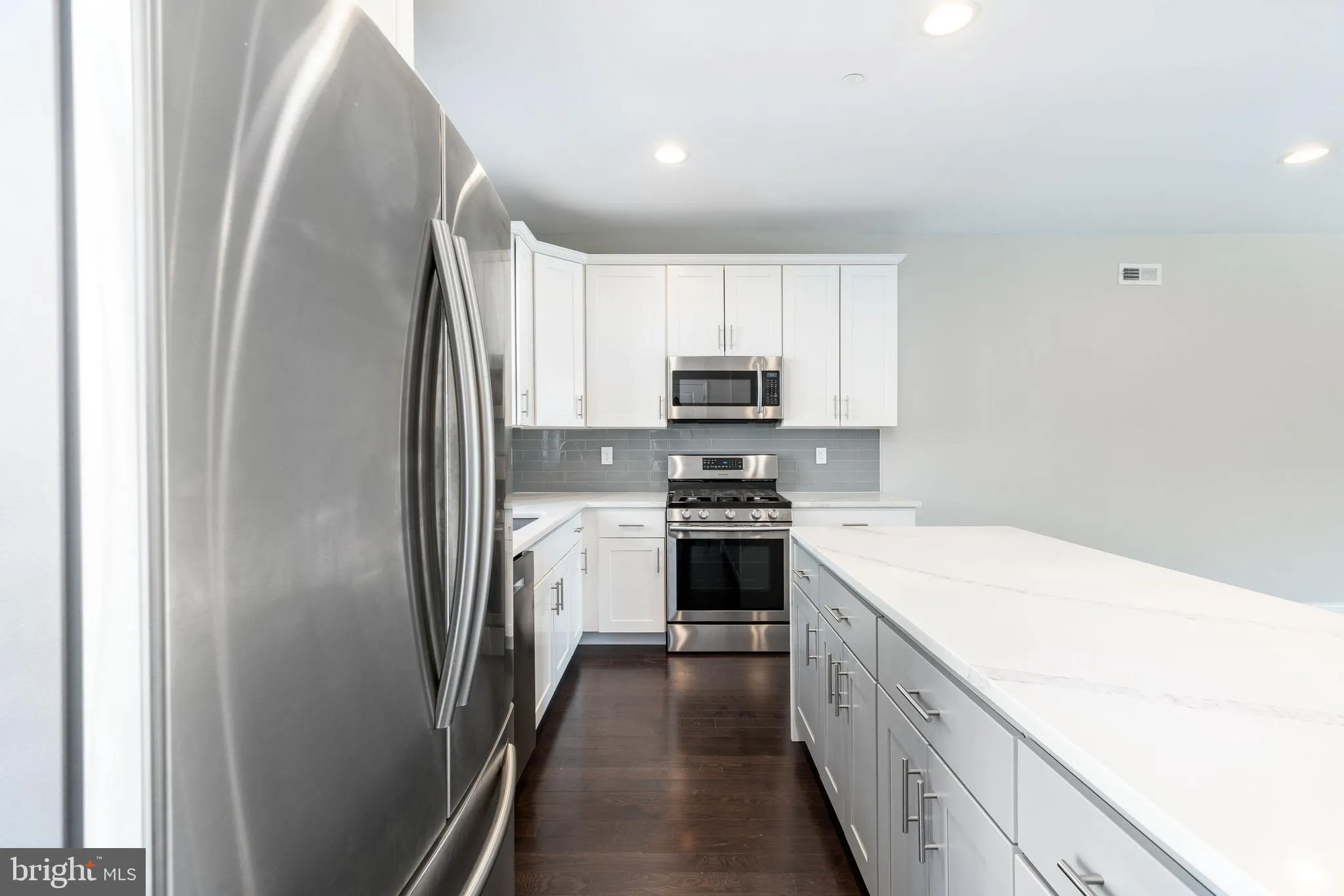 Conshohocken, Pennsylvania 19428, United States, 3 Bedrooms Bedrooms, ,3 BathroomsBathrooms,Residential,Active,93335