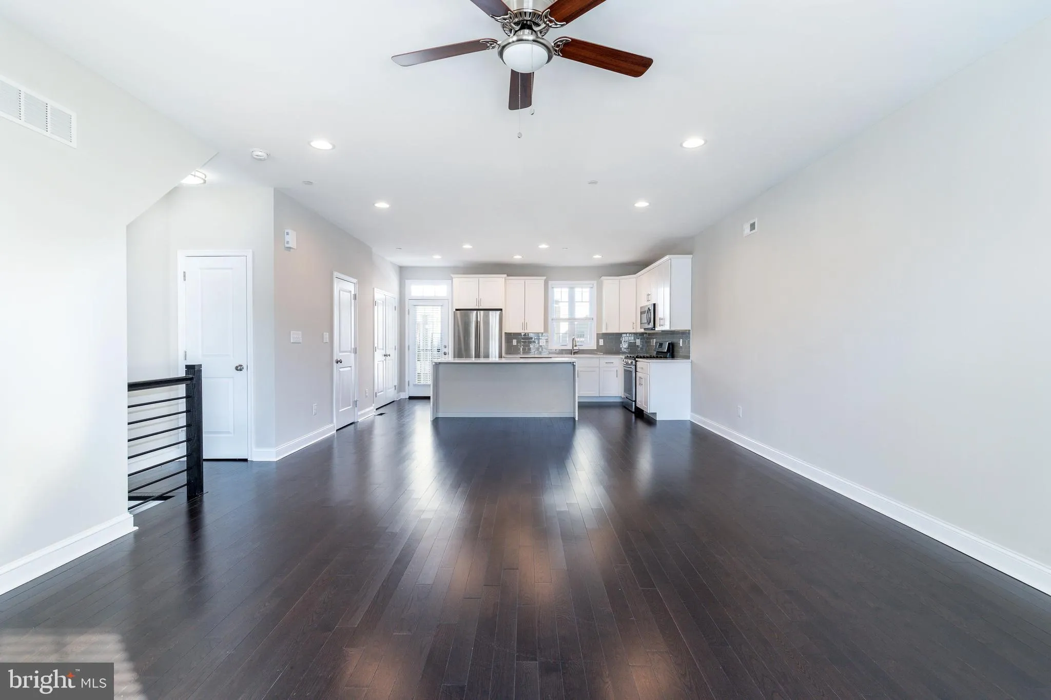 Conshohocken, Pennsylvania 19428, United States, 3 Bedrooms Bedrooms, ,3 BathroomsBathrooms,Residential,Active,93335