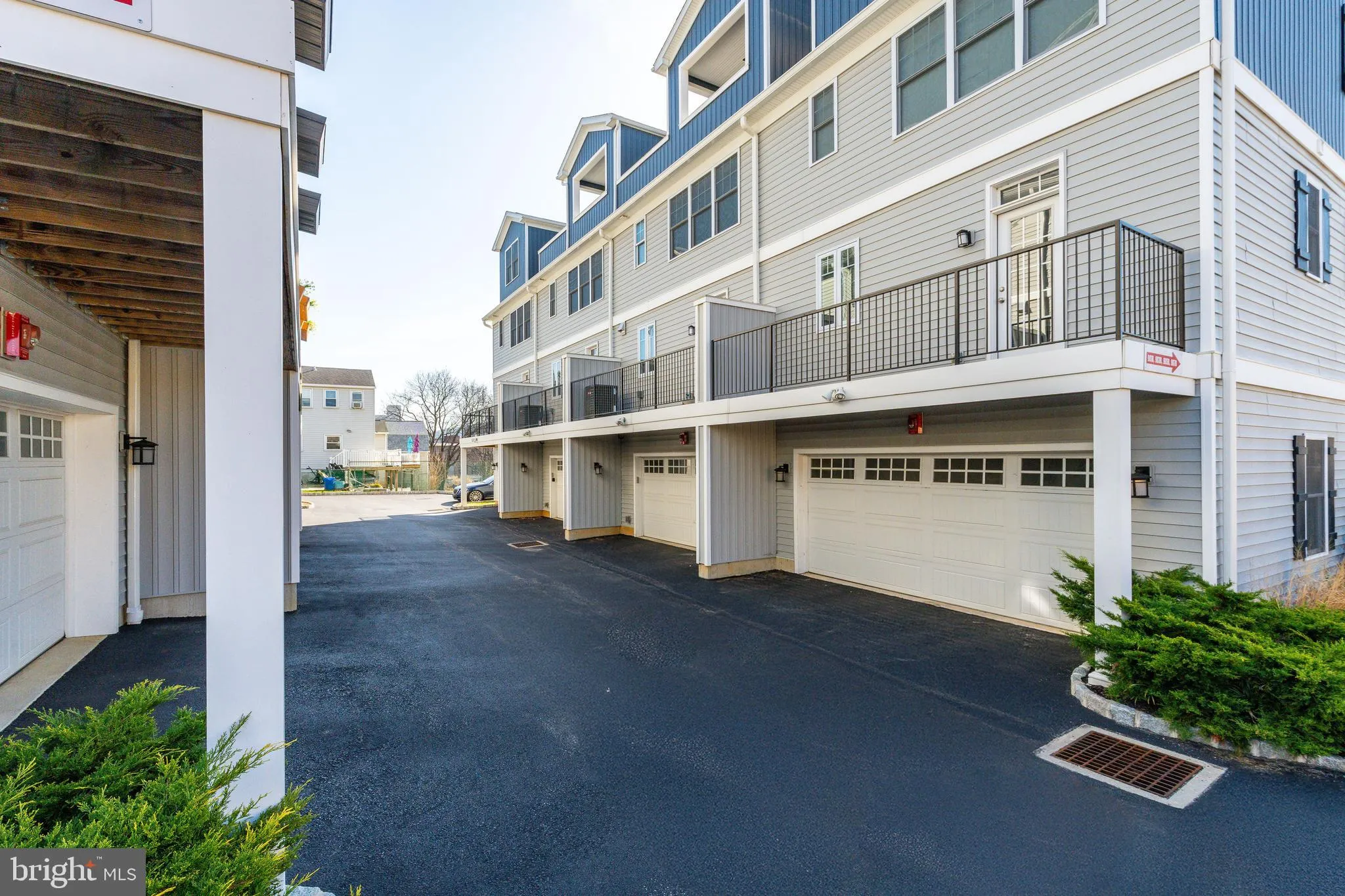 Conshohocken, Pennsylvania 19428, United States, 3 Bedrooms Bedrooms, ,3 BathroomsBathrooms,Residential,Active,93335