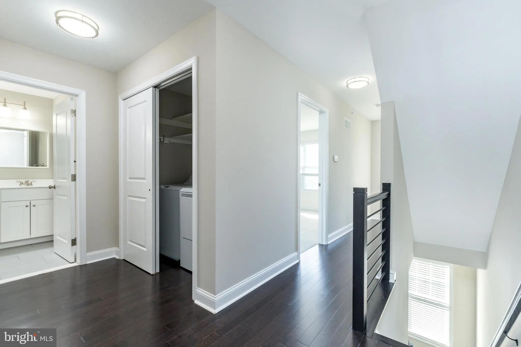 Conshohocken, Pennsylvania 19428, United States, 3 Bedrooms Bedrooms, ,3 BathroomsBathrooms,Residential,Active,93335