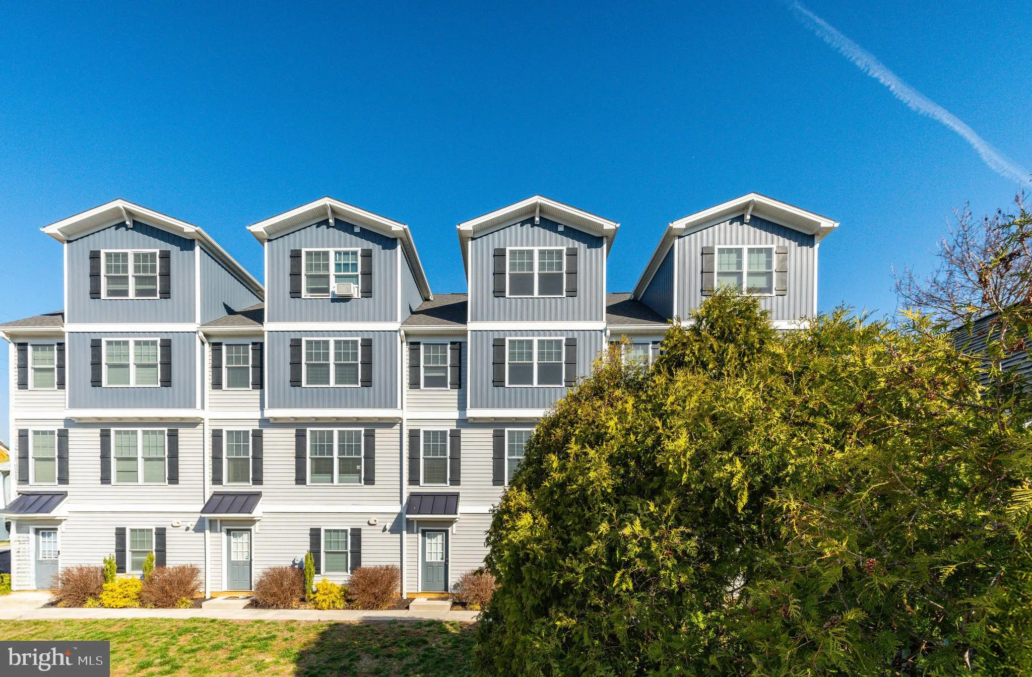 Conshohocken, Pennsylvania 19428, United States, 3 Bedrooms Bedrooms, ,3 BathroomsBathrooms,Residential,Active,93335