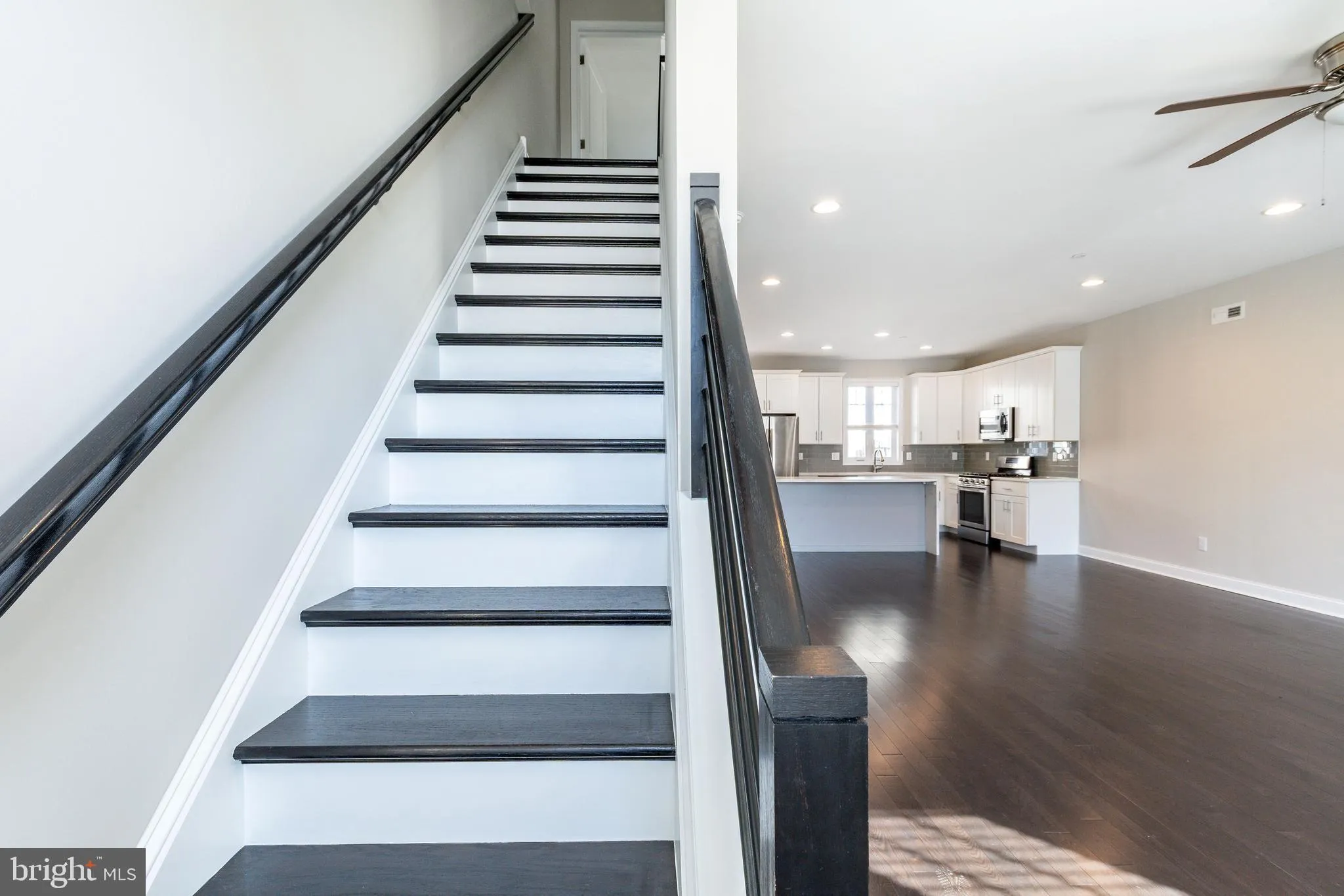 Conshohocken, Pennsylvania 19428, United States, 3 Bedrooms Bedrooms, ,3 BathroomsBathrooms,Residential,Active,93335