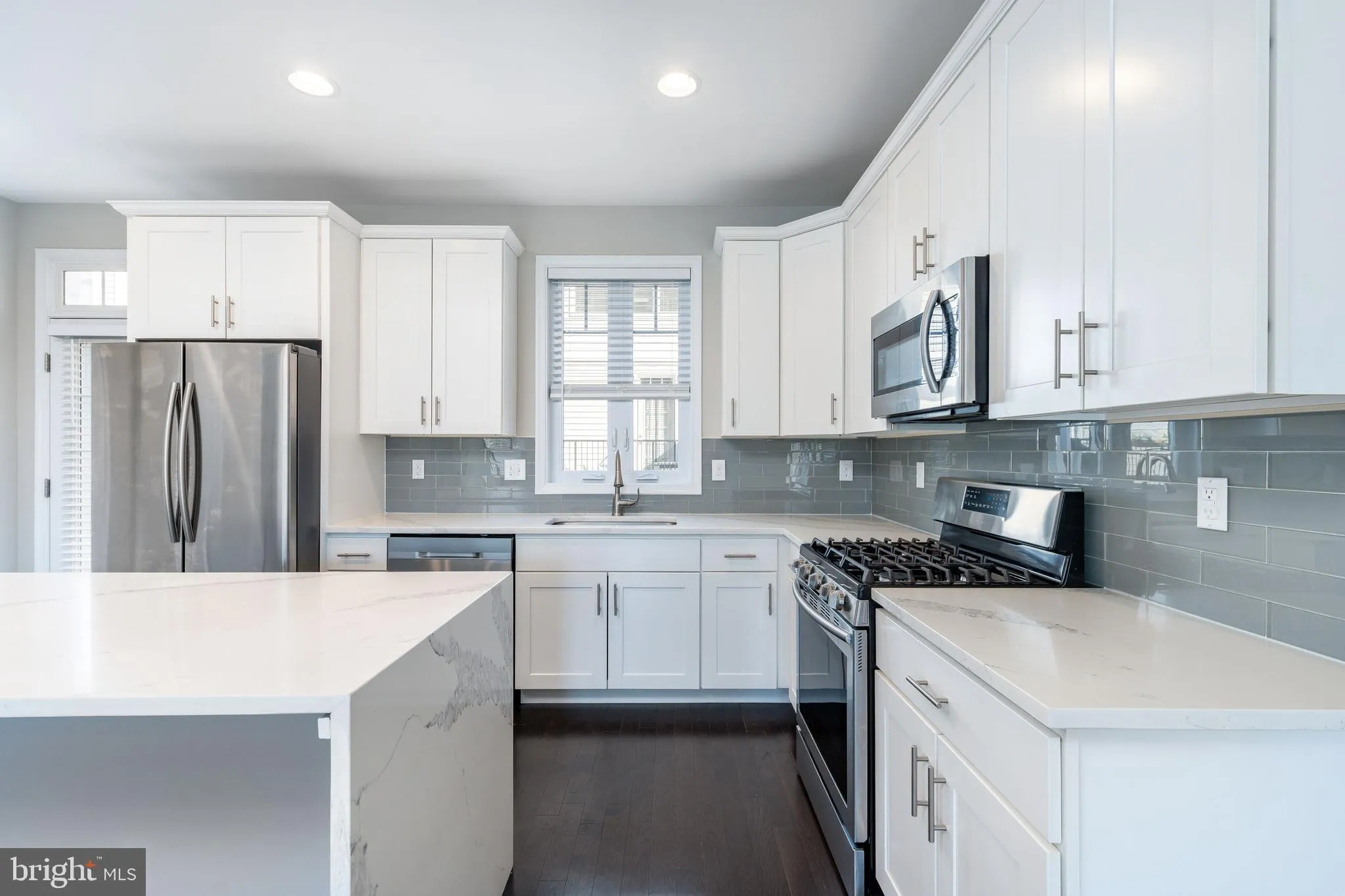 Conshohocken, Pennsylvania 19428, United States, 3 Bedrooms Bedrooms, ,3 BathroomsBathrooms,Residential,Active,93335