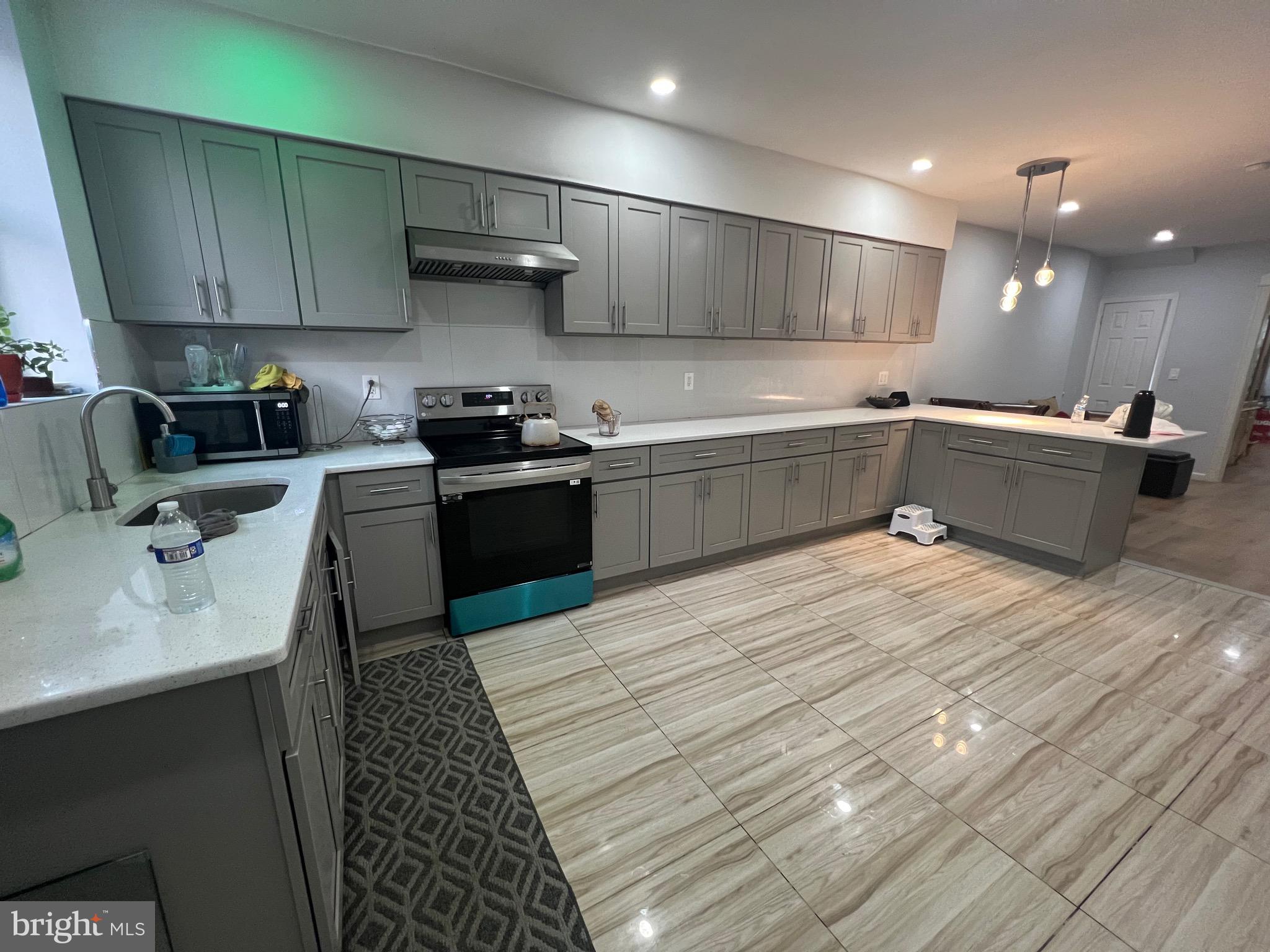 MAYFAIR - Residential