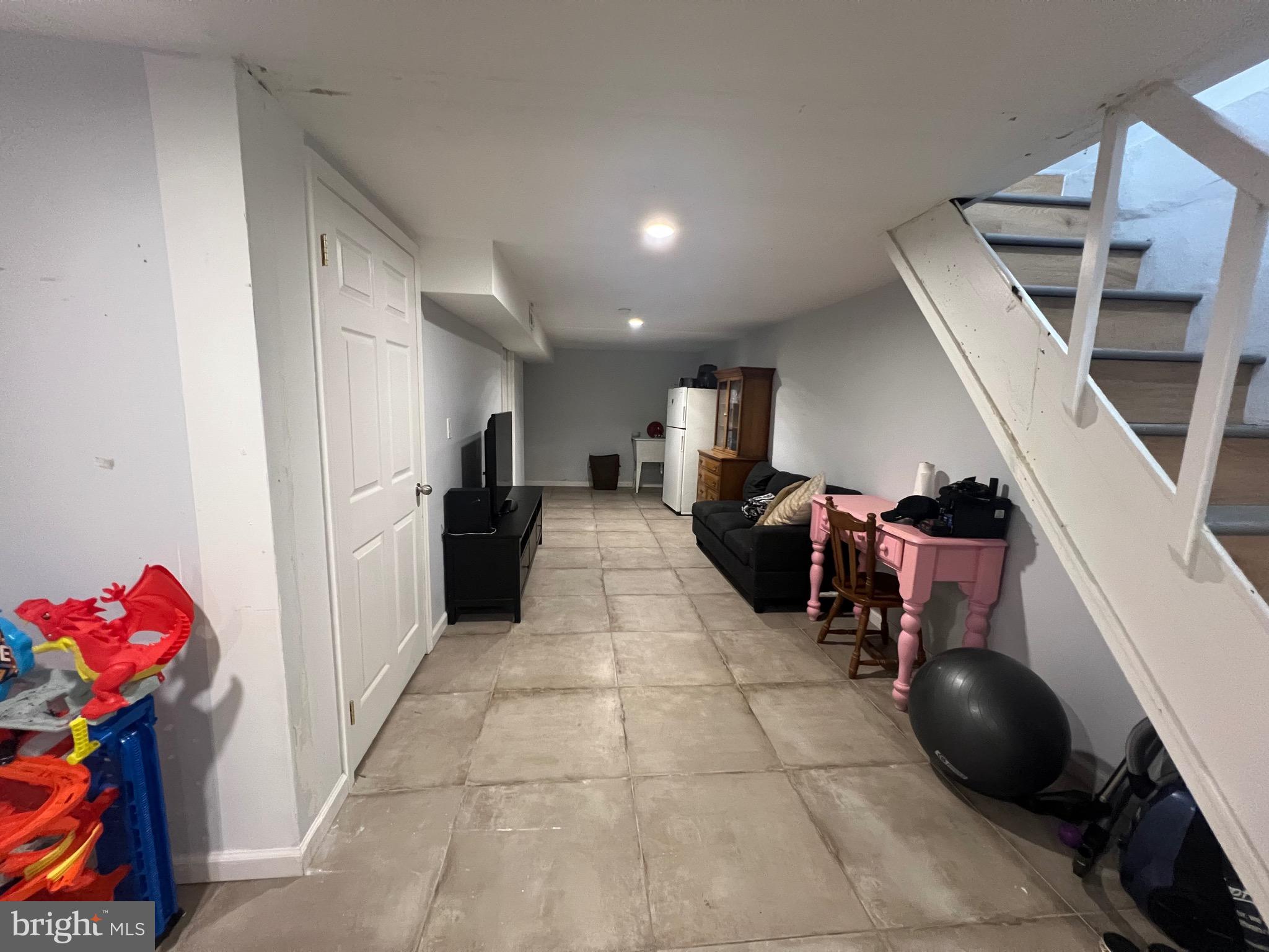 MAYFAIR - Residential