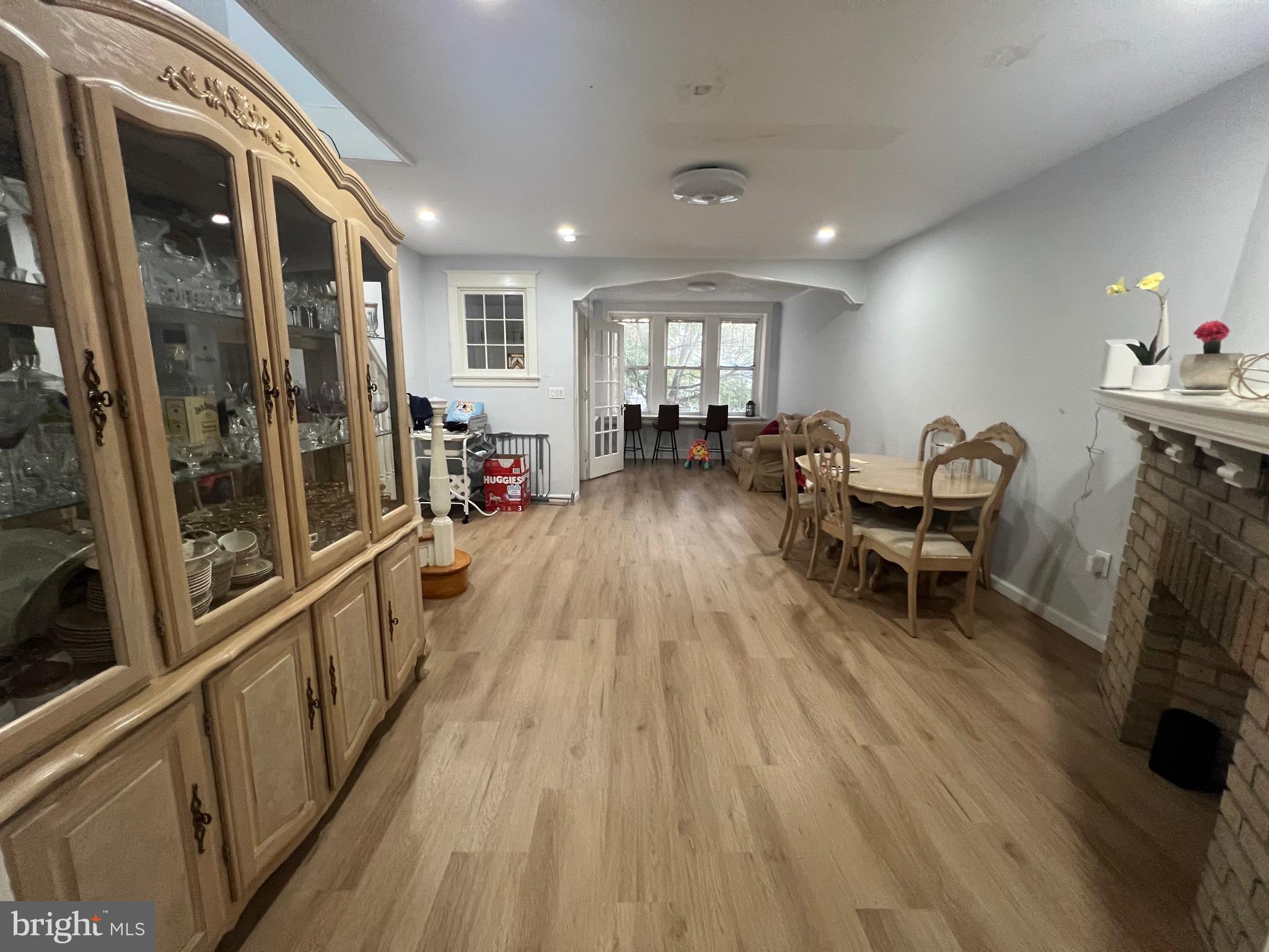 MAYFAIR - Residential