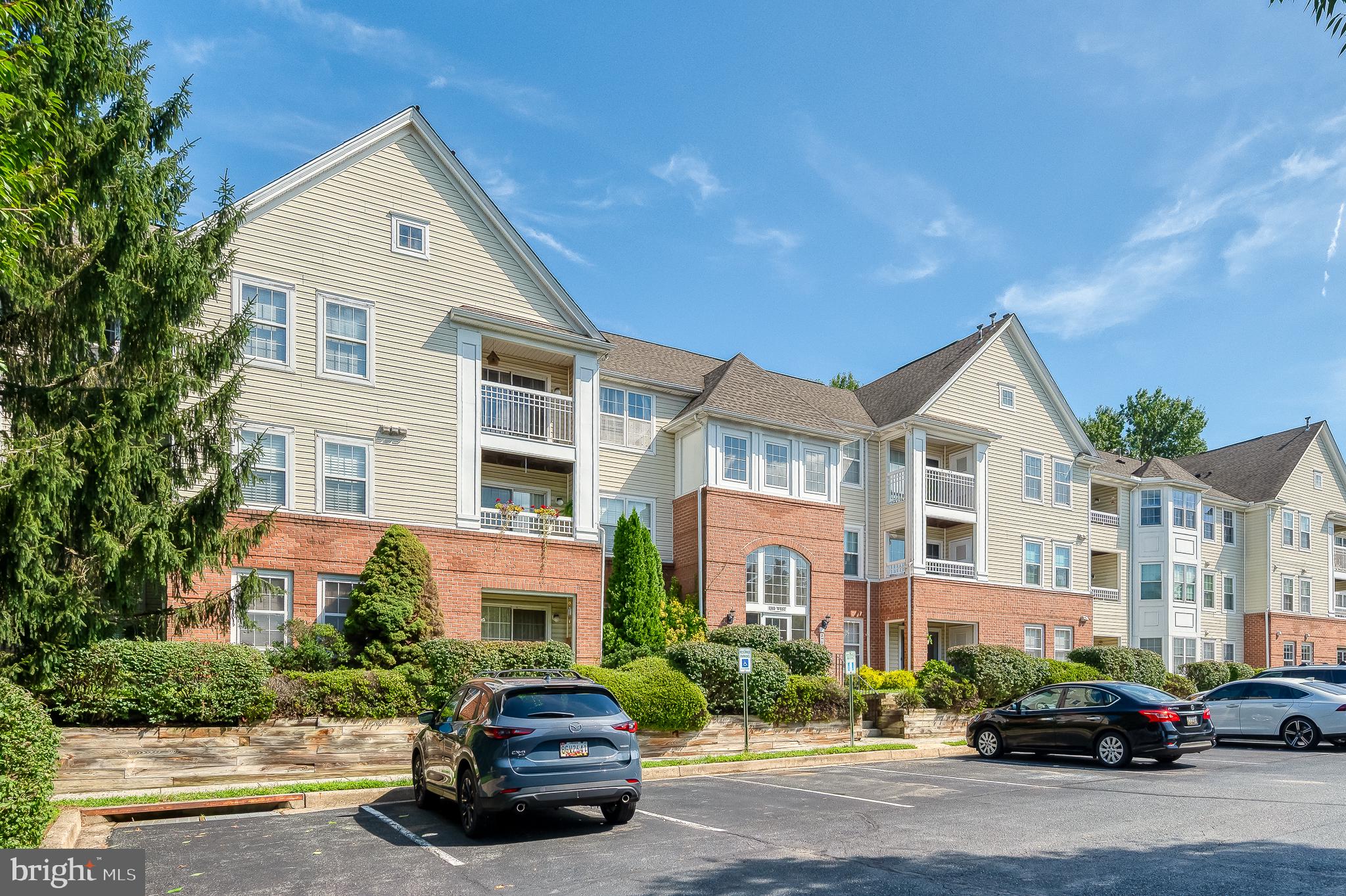 1310 SHERIDAN PLACE 42