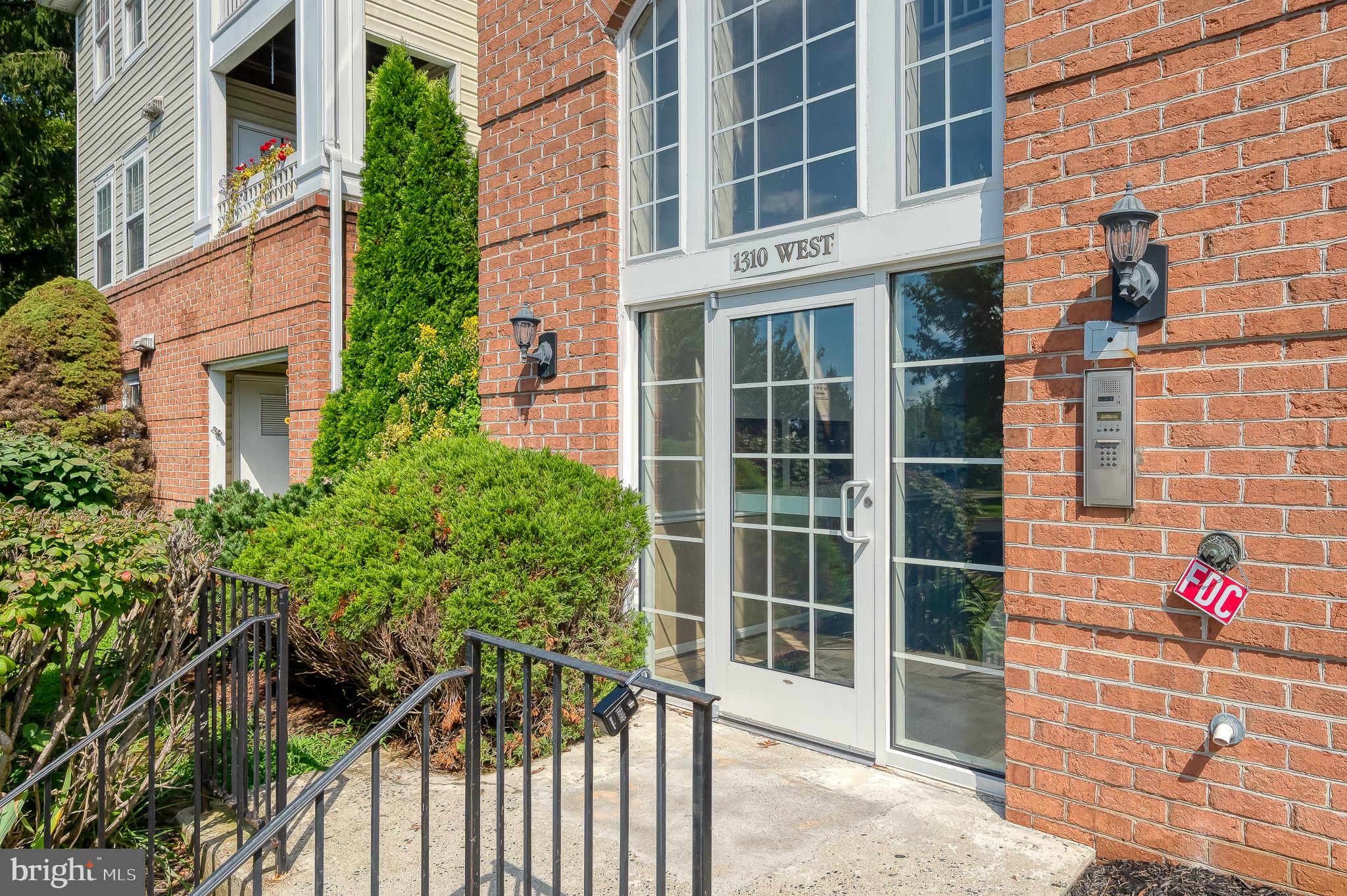 1310 SHERIDAN PLACE 42