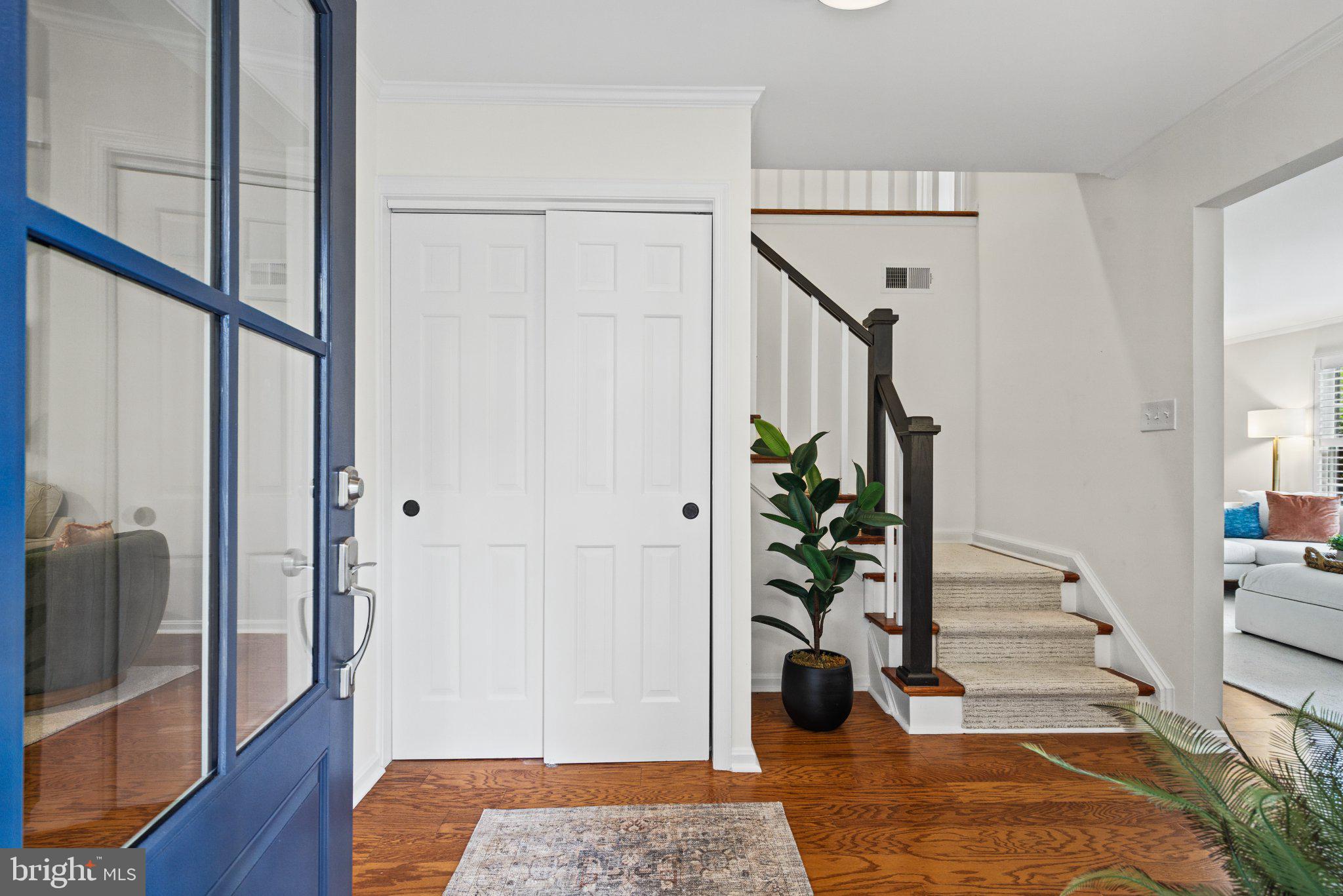 4609 COUNTRY LANE
