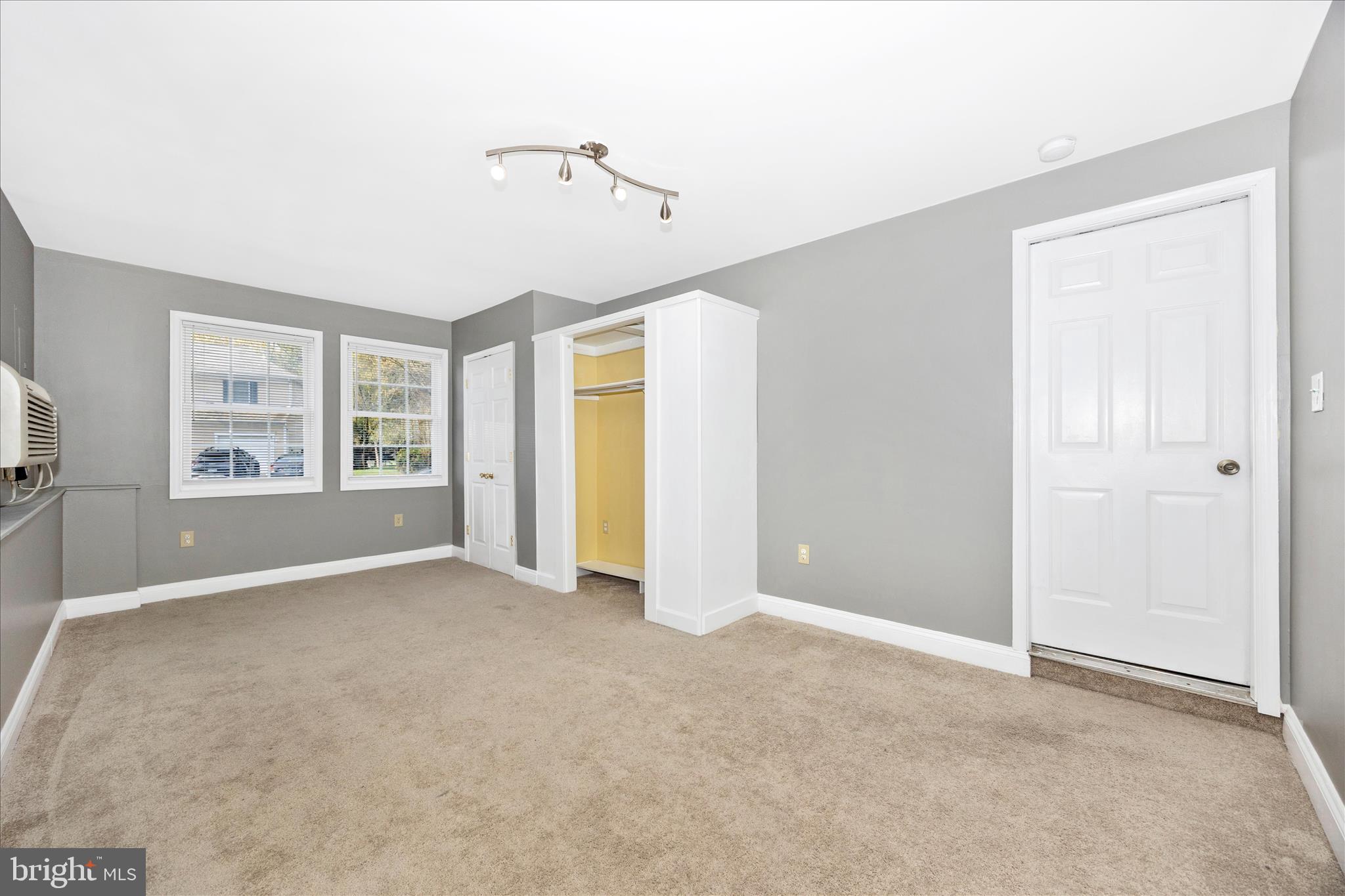 FREDERICKTOWNE VILLAGE - Residential