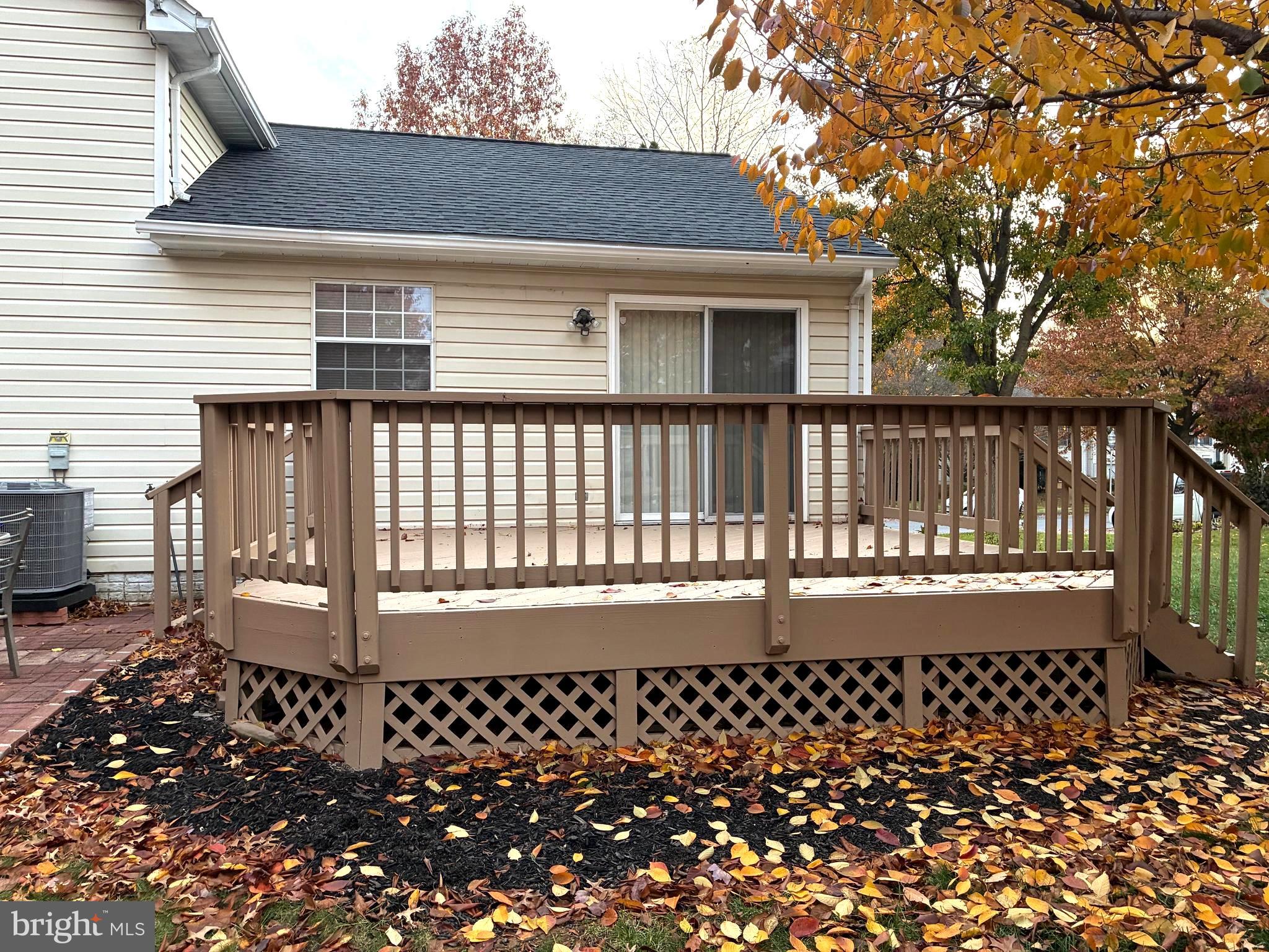 1406 WILLOW OAK DRIVE