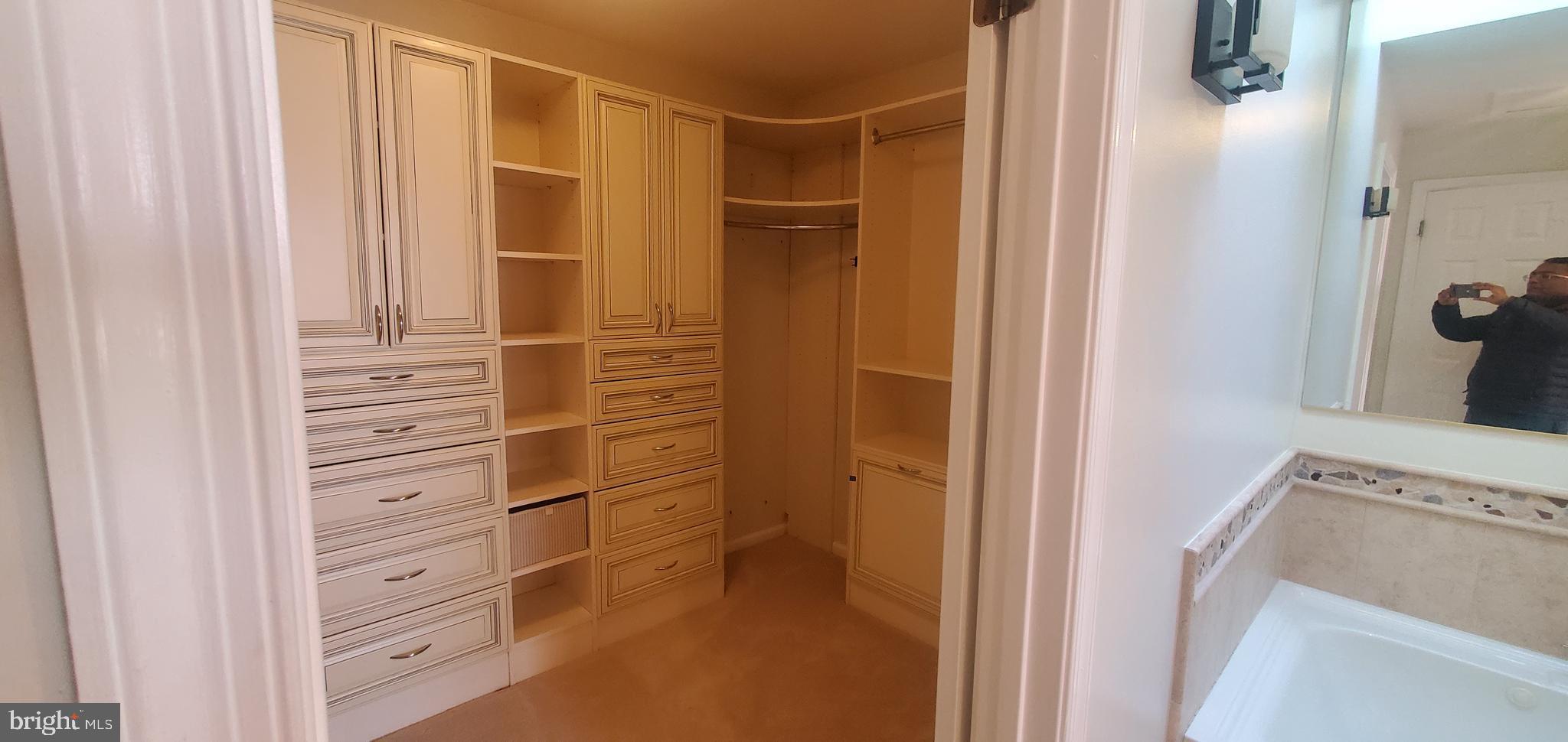 POTOMAC RIDGE - Residential Lease