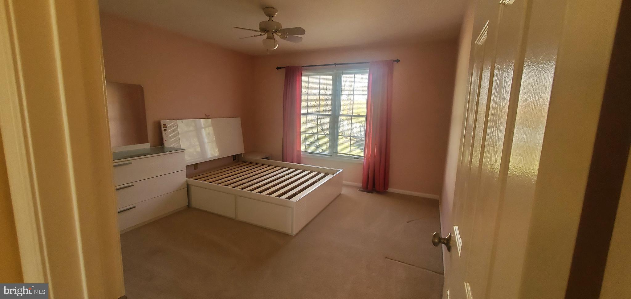 POTOMAC RIDGE - Residential Lease