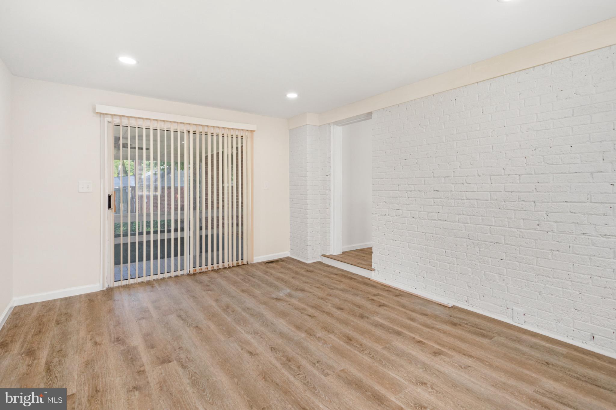 GLENMONT HILLS - Residential Lease