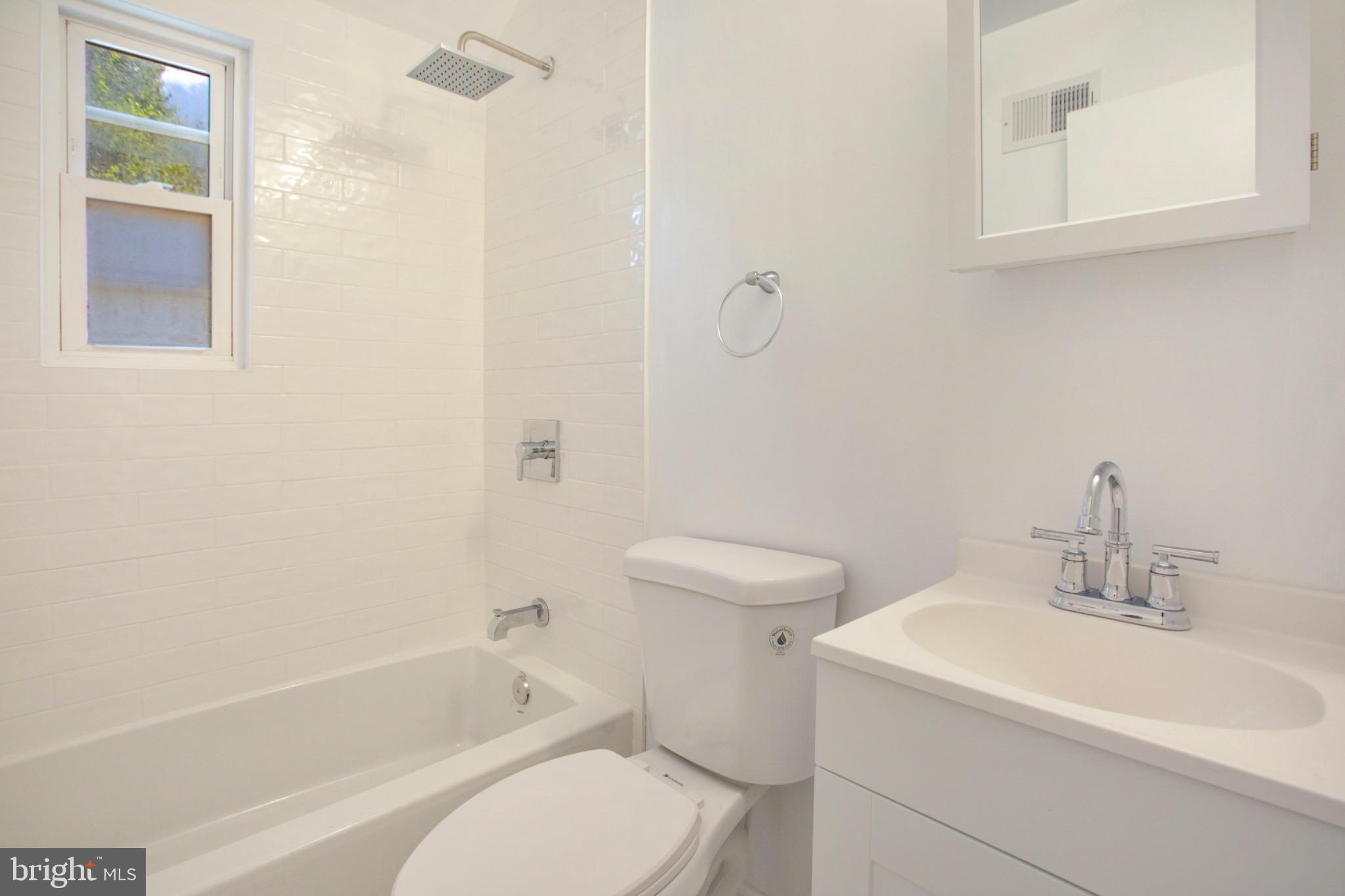 GLENMONT HILLS - Residential Lease