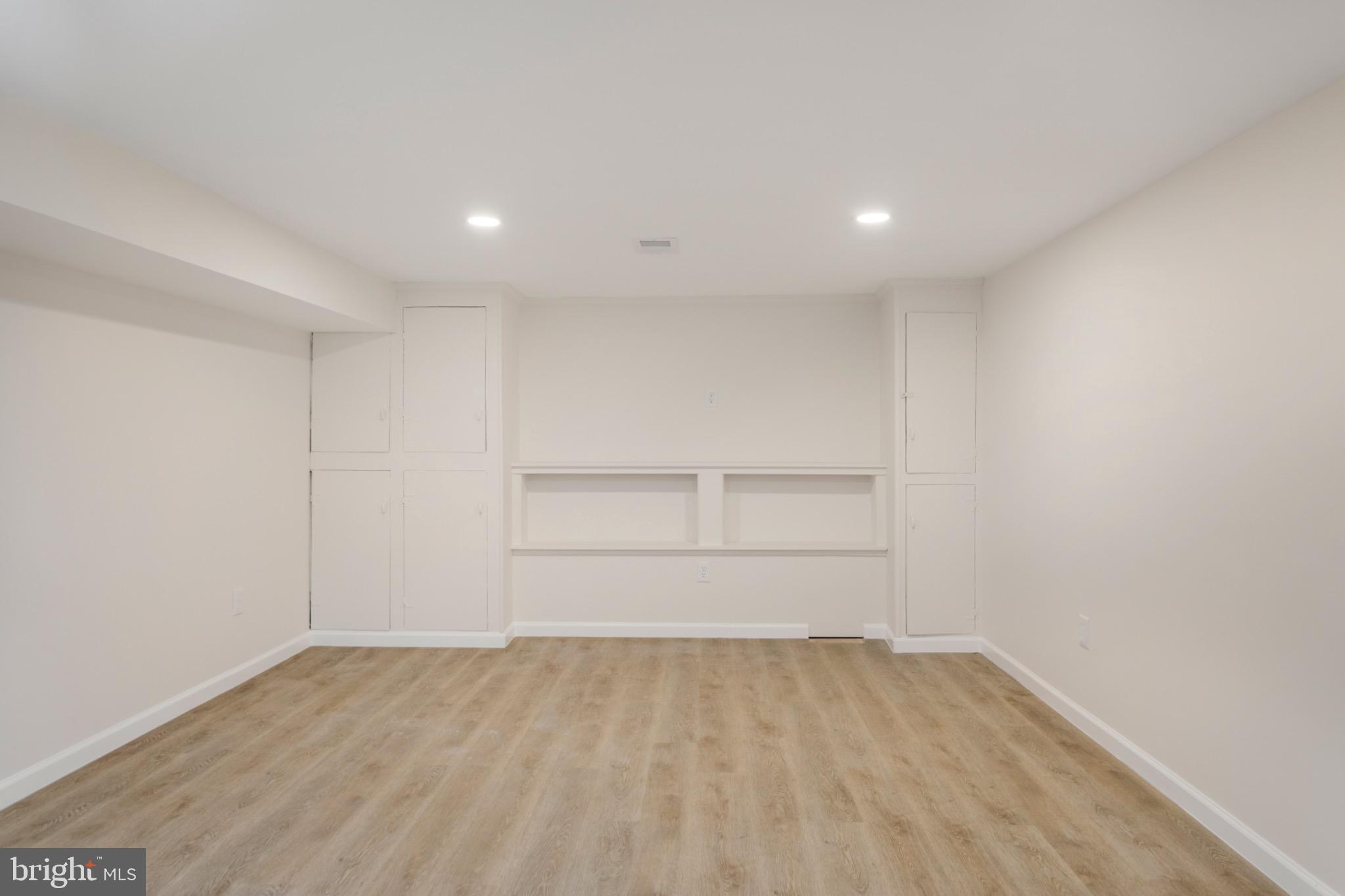 GLENMONT HILLS - Residential Lease