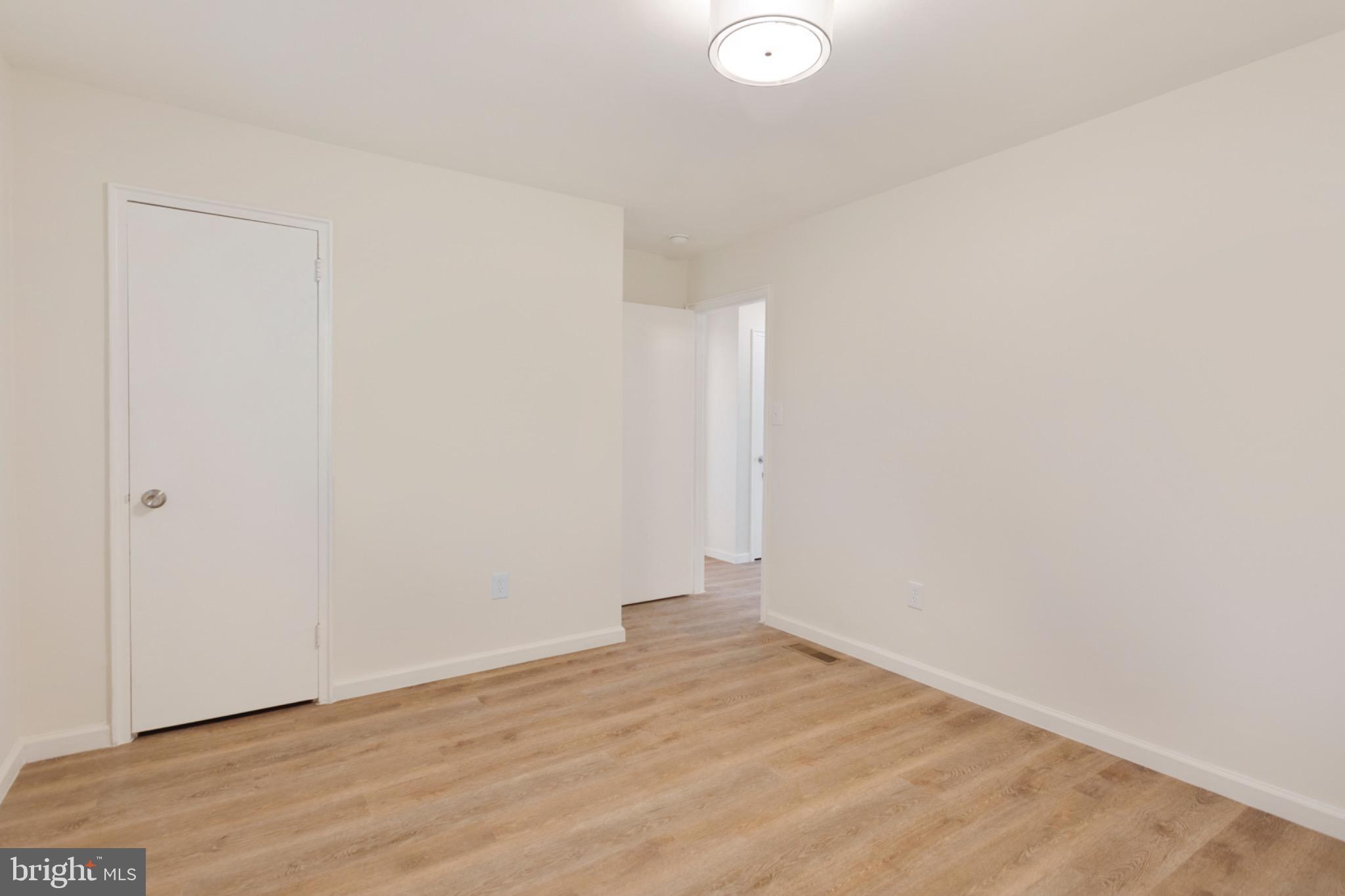 GLENMONT HILLS - Residential Lease