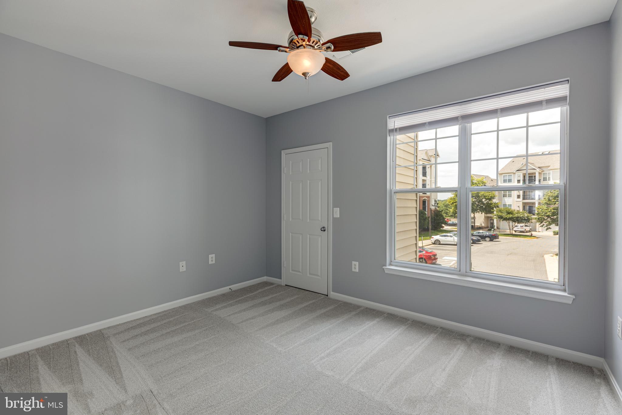 FAIRFAX RIDGE CONDOS - Residential