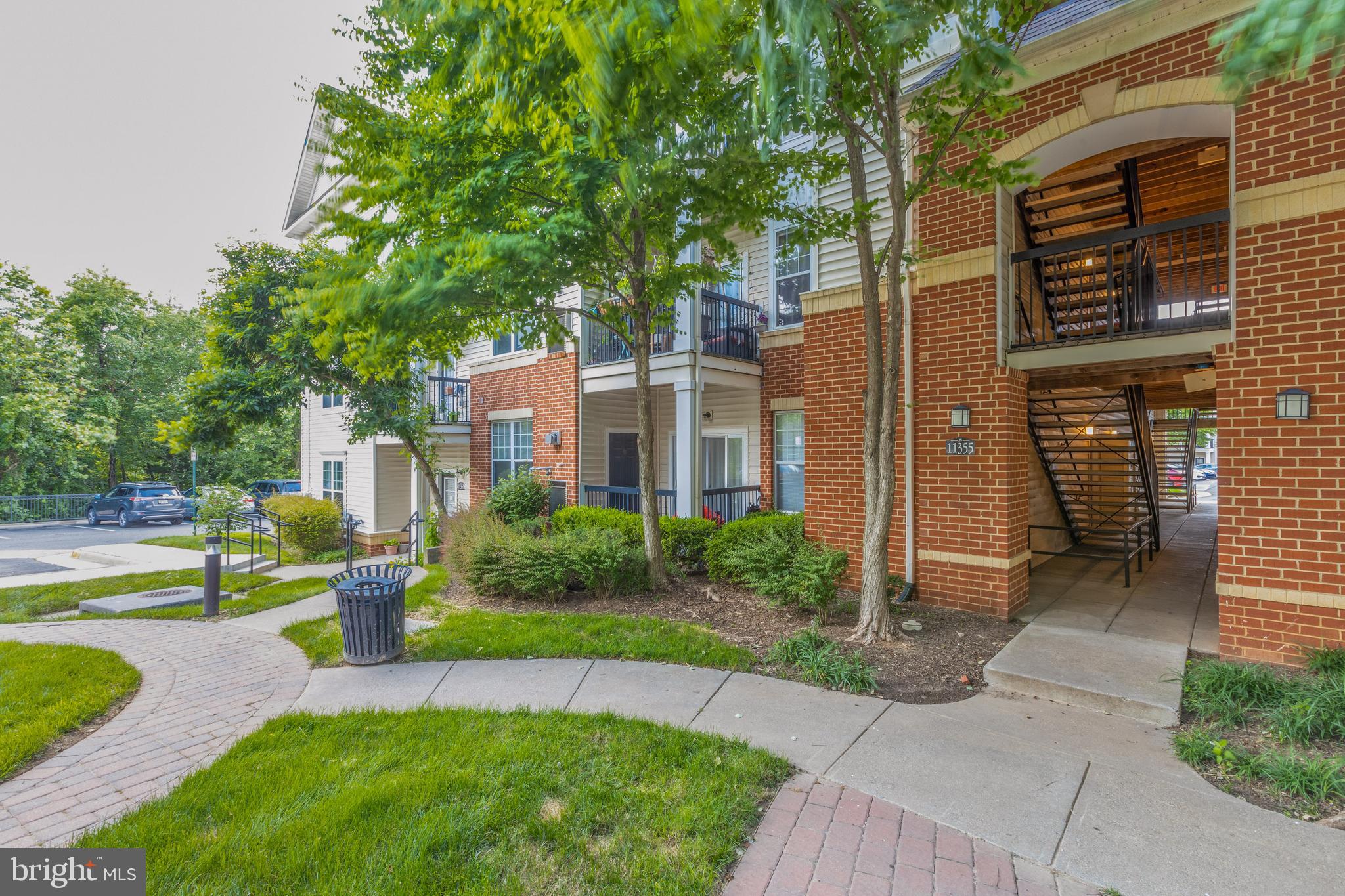 FAIRFAX RIDGE CONDOS - Residential