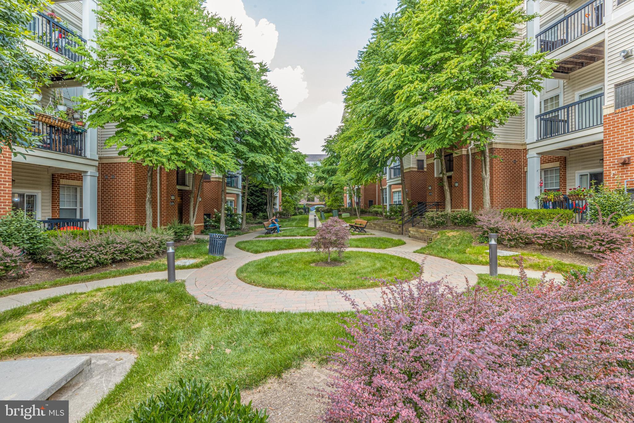 FAIRFAX RIDGE CONDOS - Residential