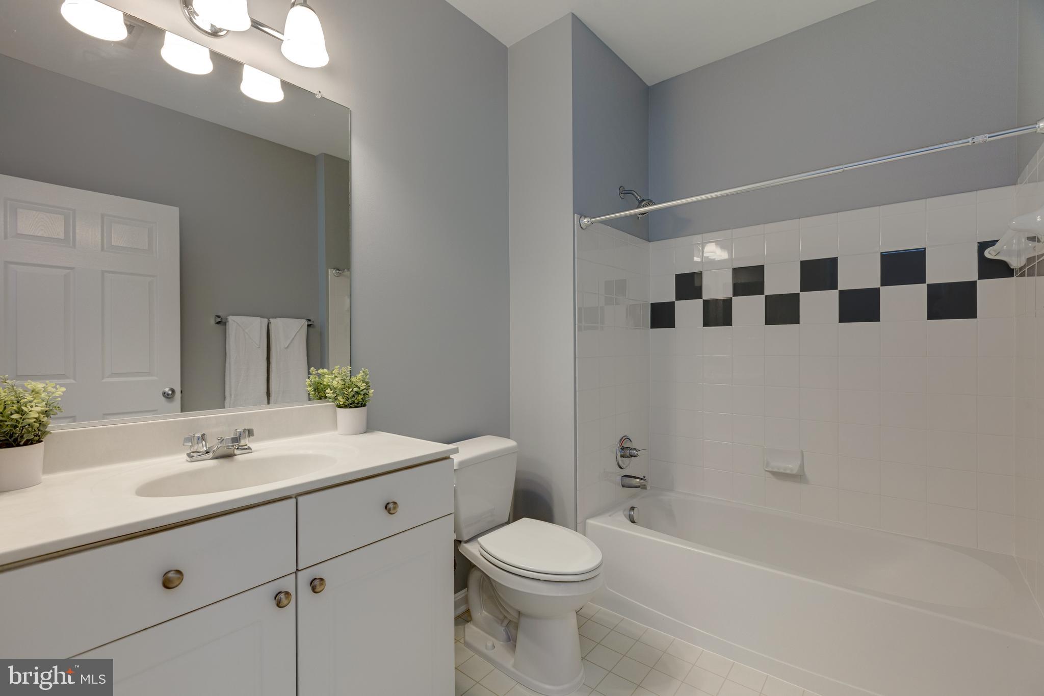 FAIRFAX RIDGE CONDOS - Residential