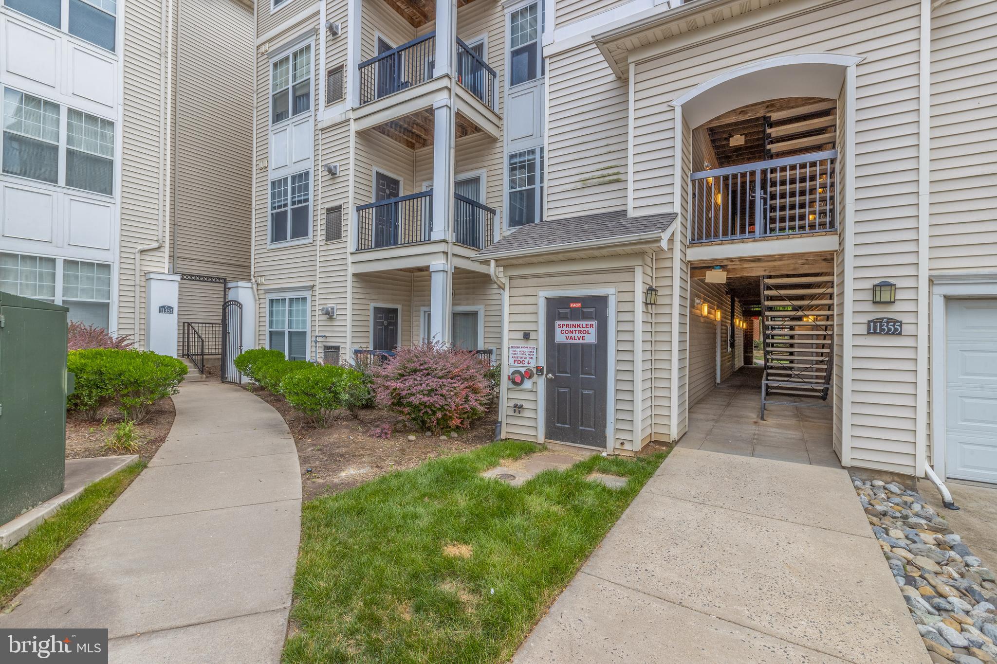 FAIRFAX RIDGE CONDOS - Residential