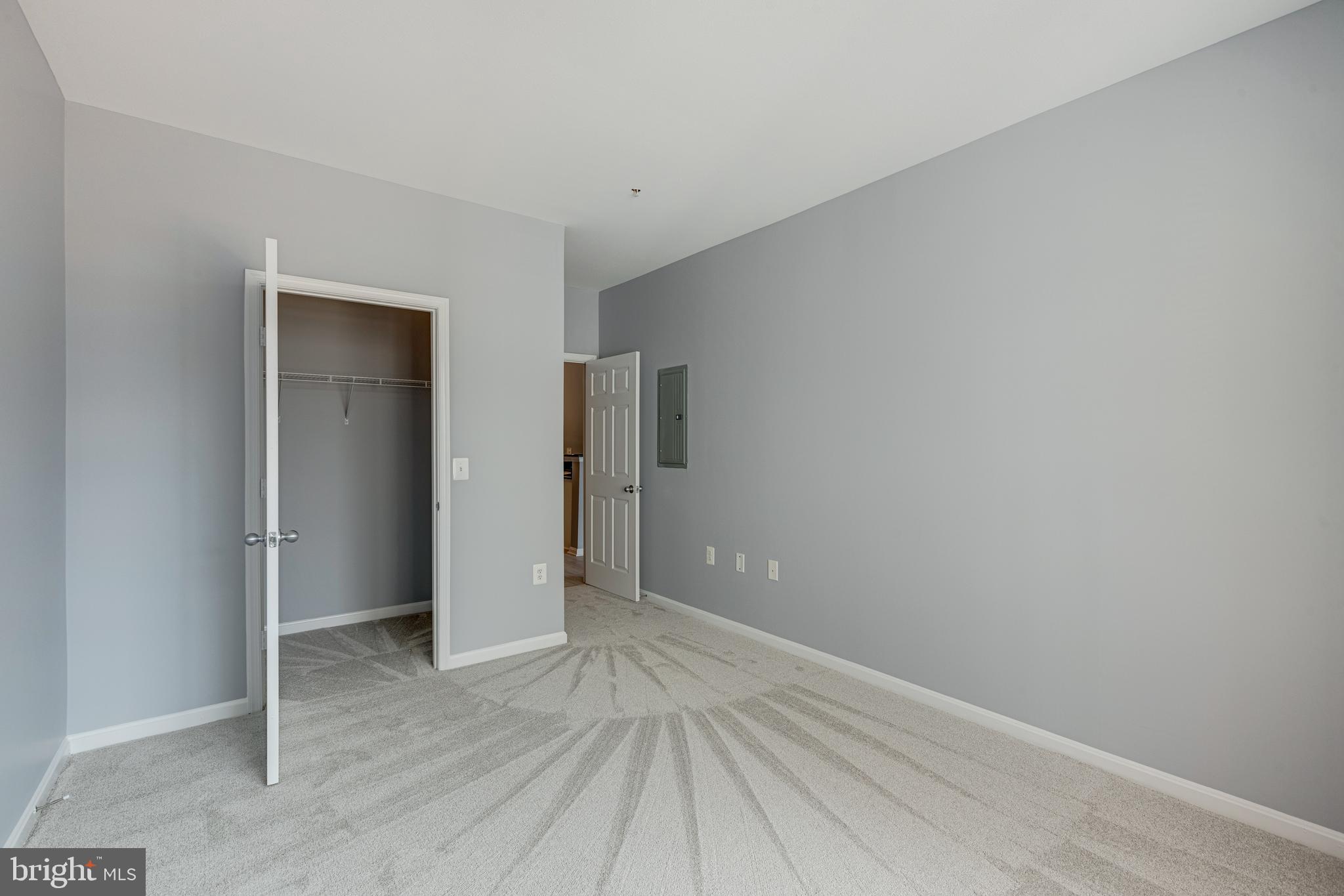 FAIRFAX RIDGE CONDOS - Residential