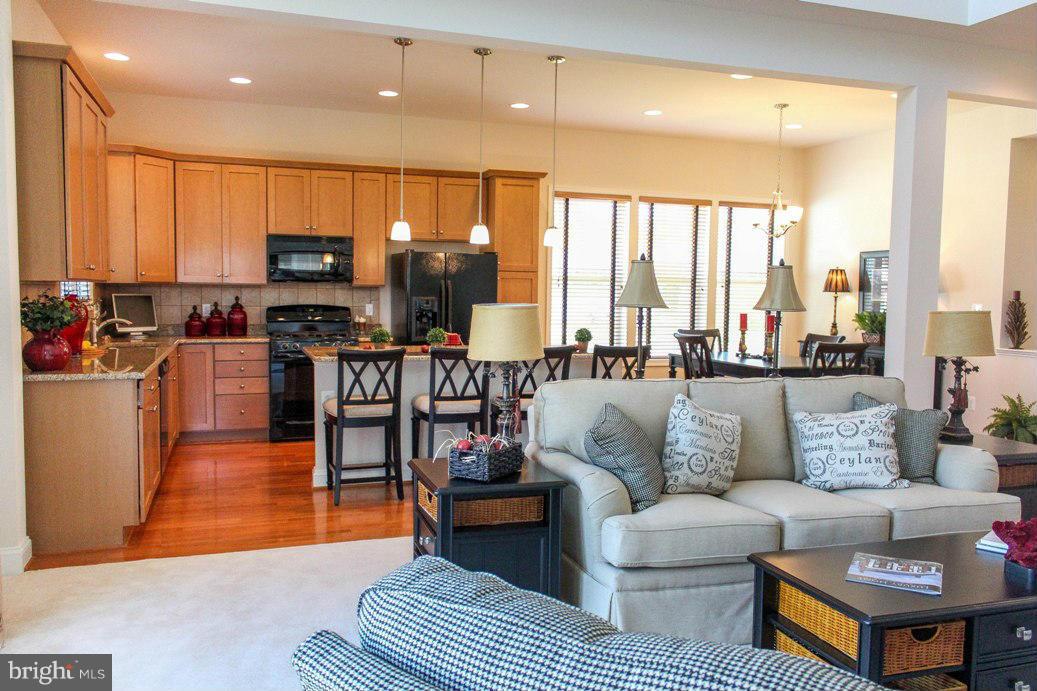 THE HARBOURS AT SOLOMONS ISLAND - Residential