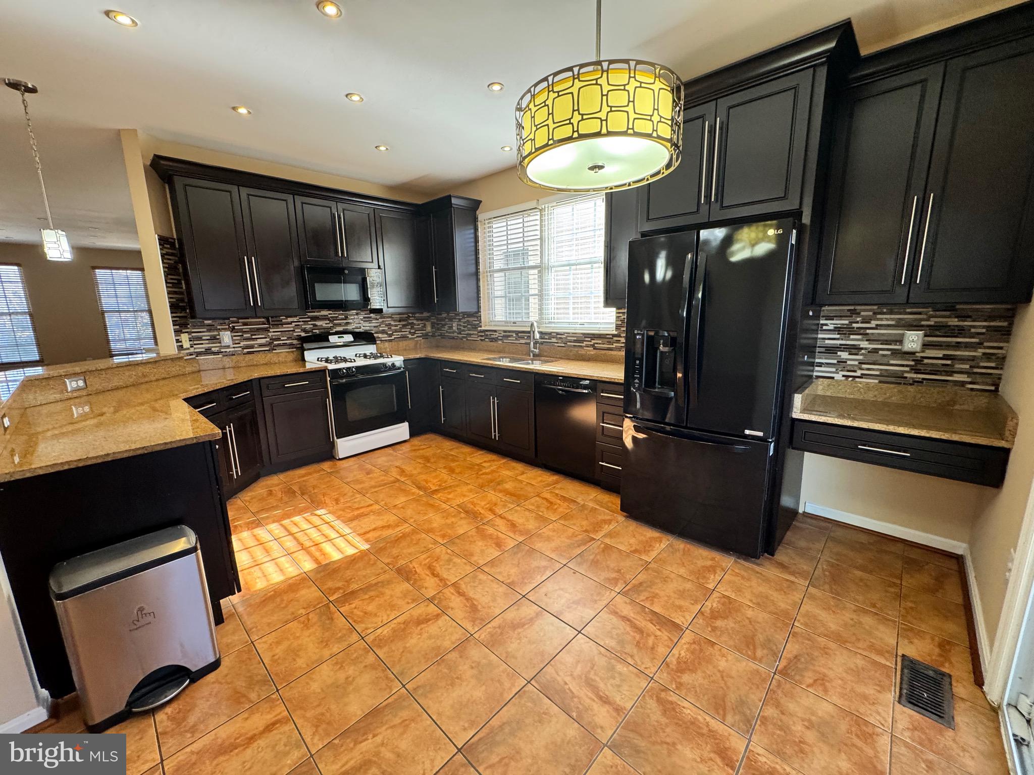 BRISTOW - Residential