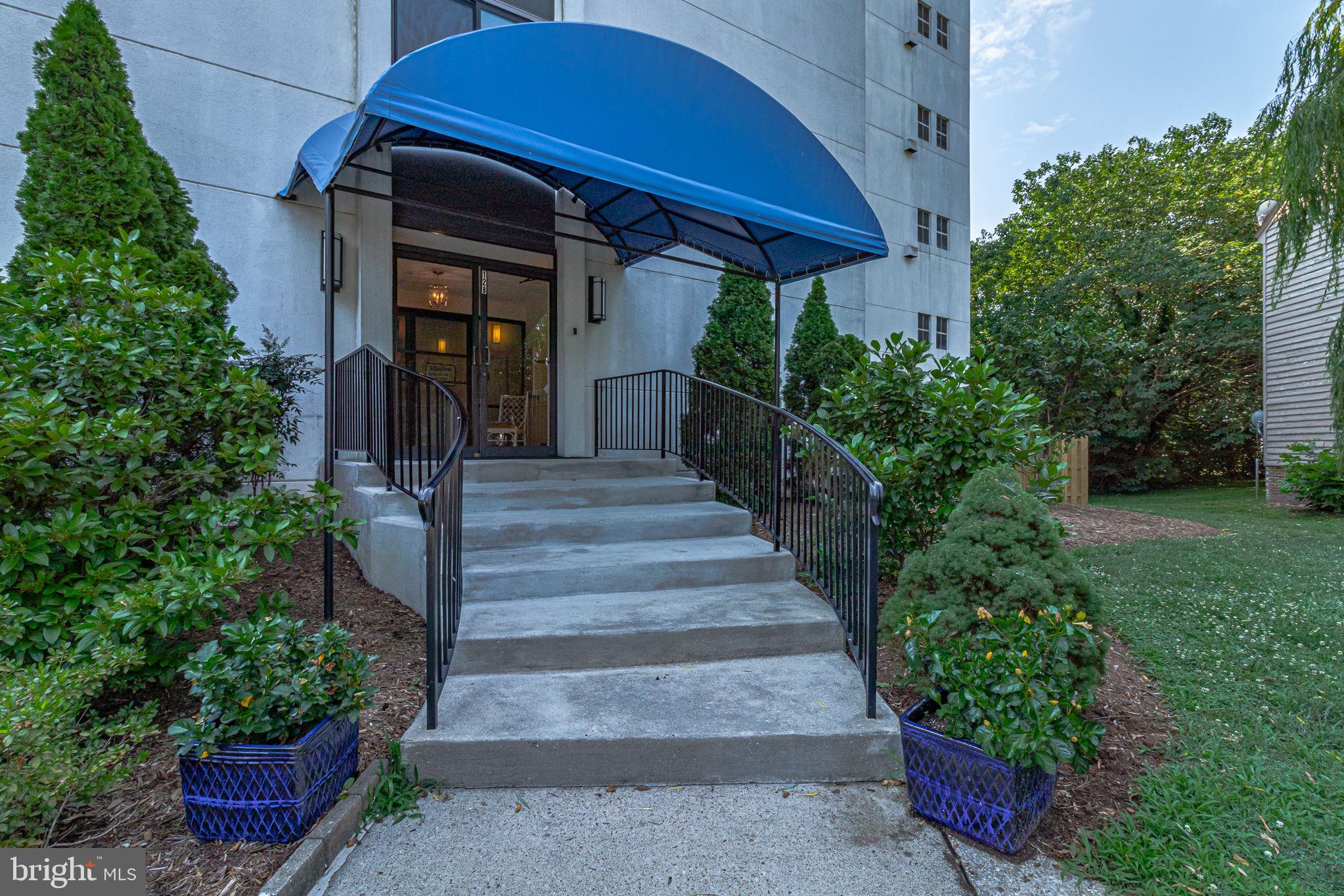 128 PRINCE STREET