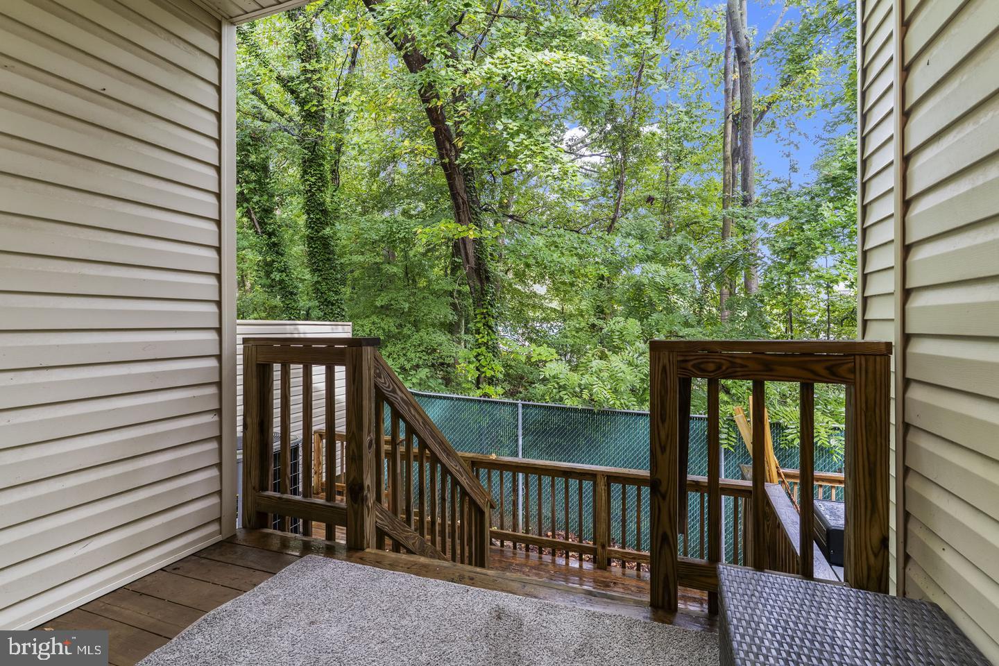 BAYSIDE TOWNHOUSES - Residential Lease