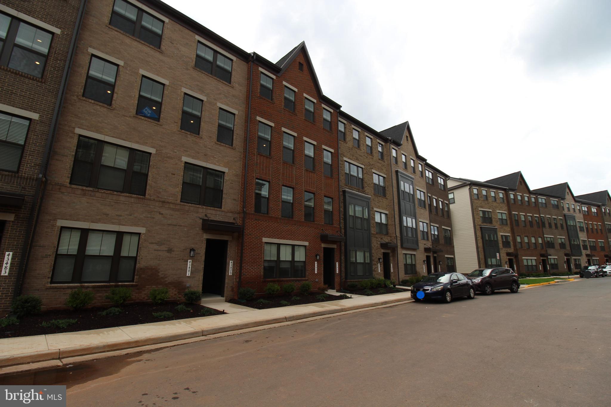 METRO WALK AT MOOREFIELD STATION - Residential Lease